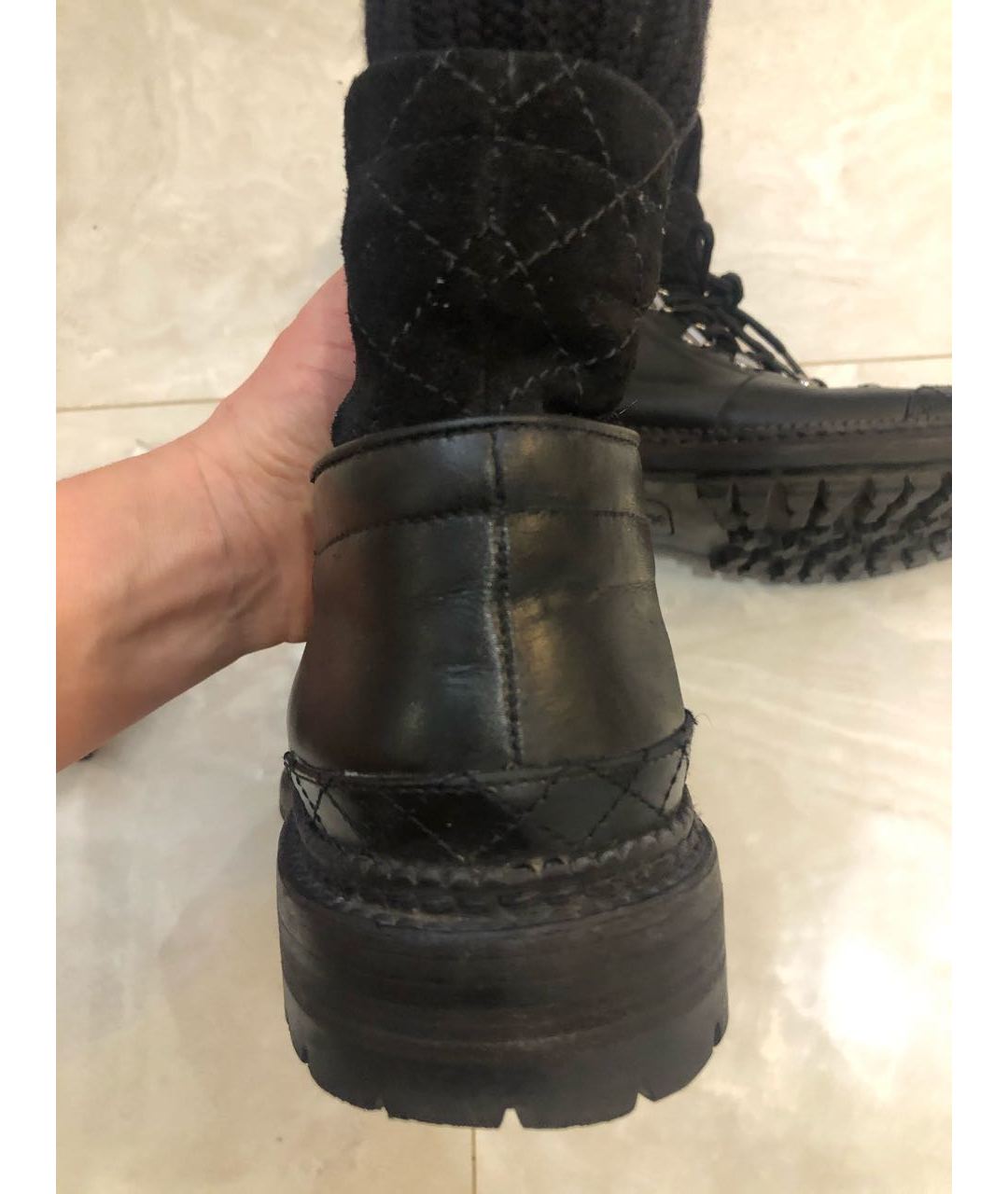 CHANEL PRE-OWNED Черные кожаные высокие кроссовки / кеды, фото 3