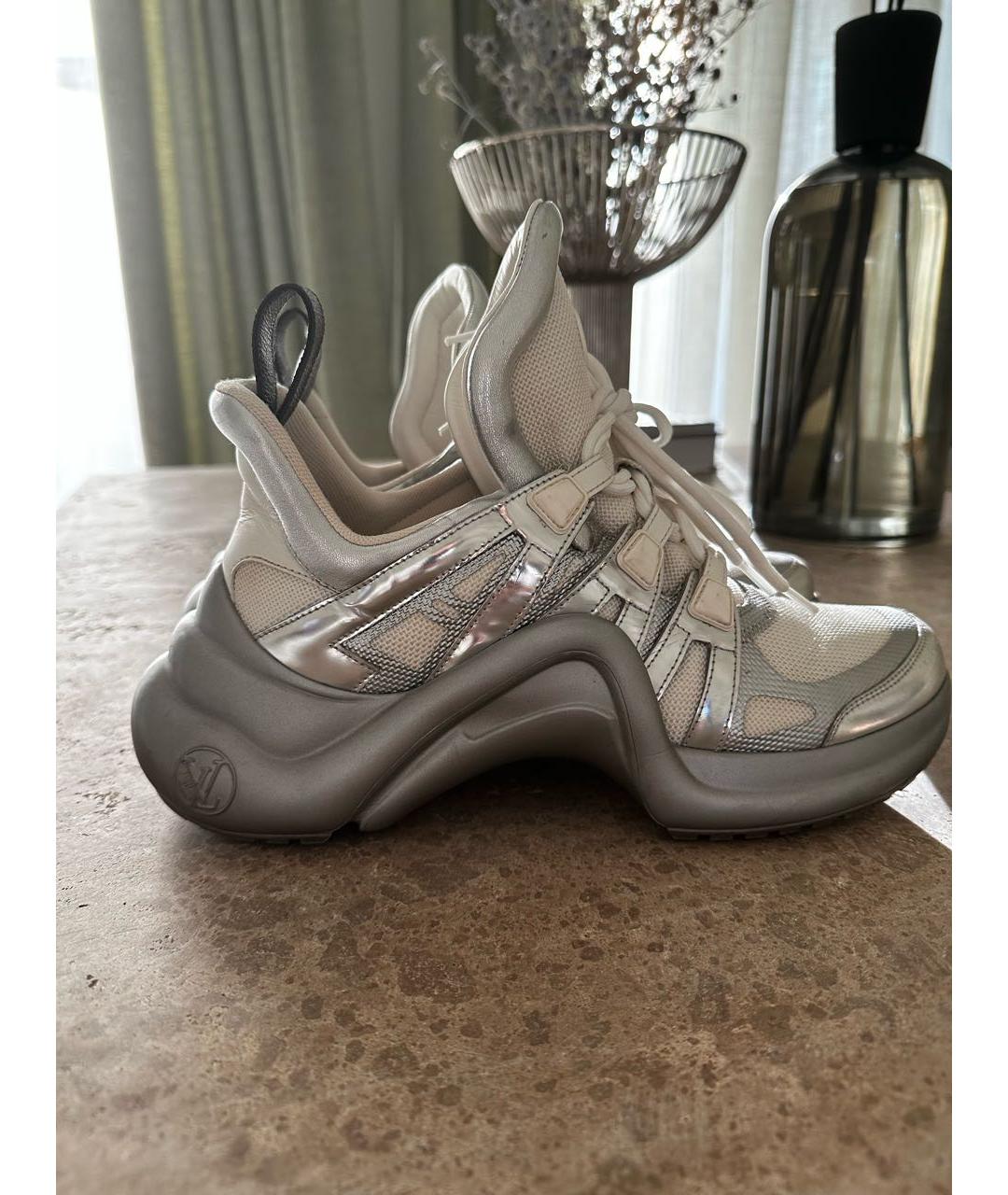 LOUIS VUITTON PRE-OWNED Серебряные кроссовки, фото 7