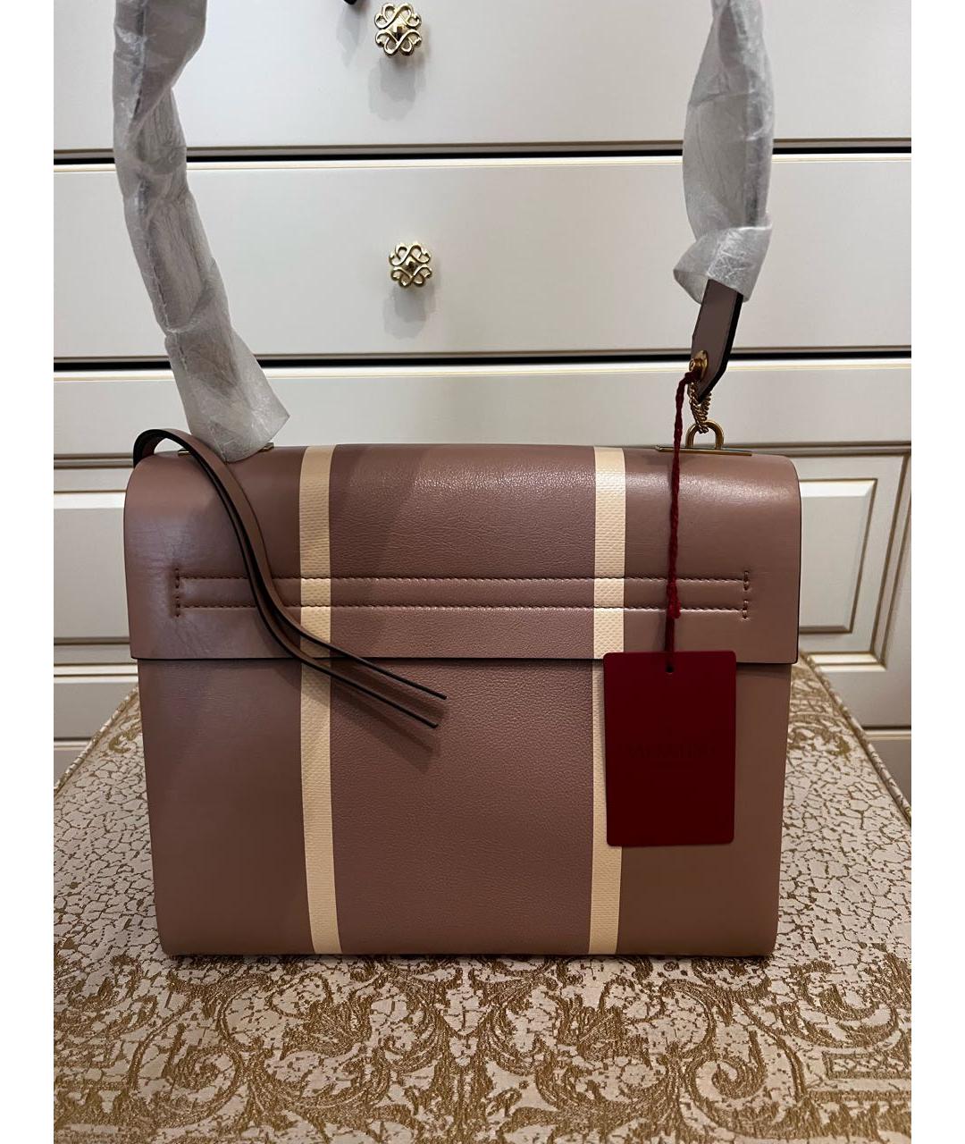 VALENTINO Бежевая кожаная сумка с короткими ручками, фото 4