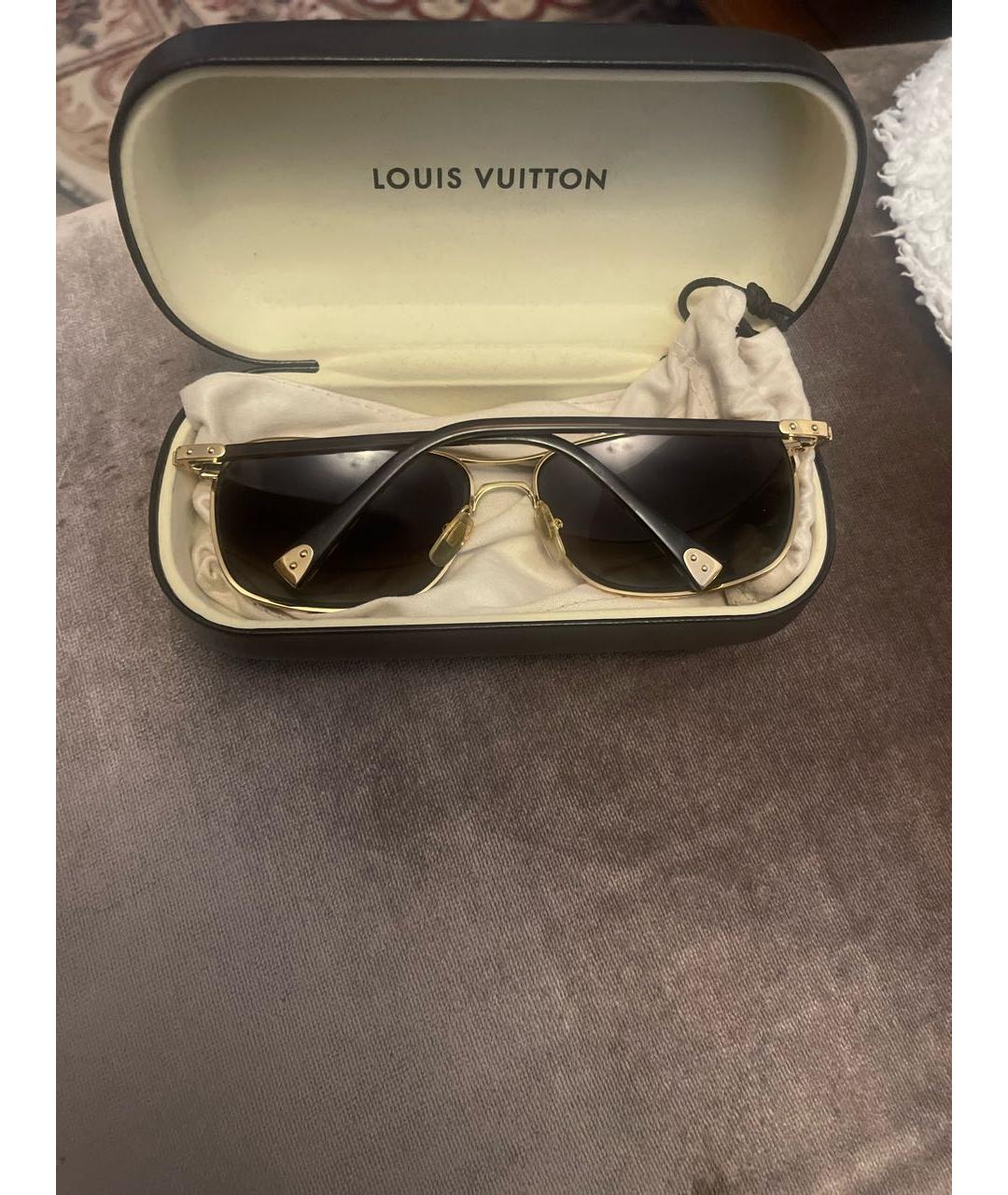 LOUIS VUITTON Коричневые солнцезащитные очки, фото 2