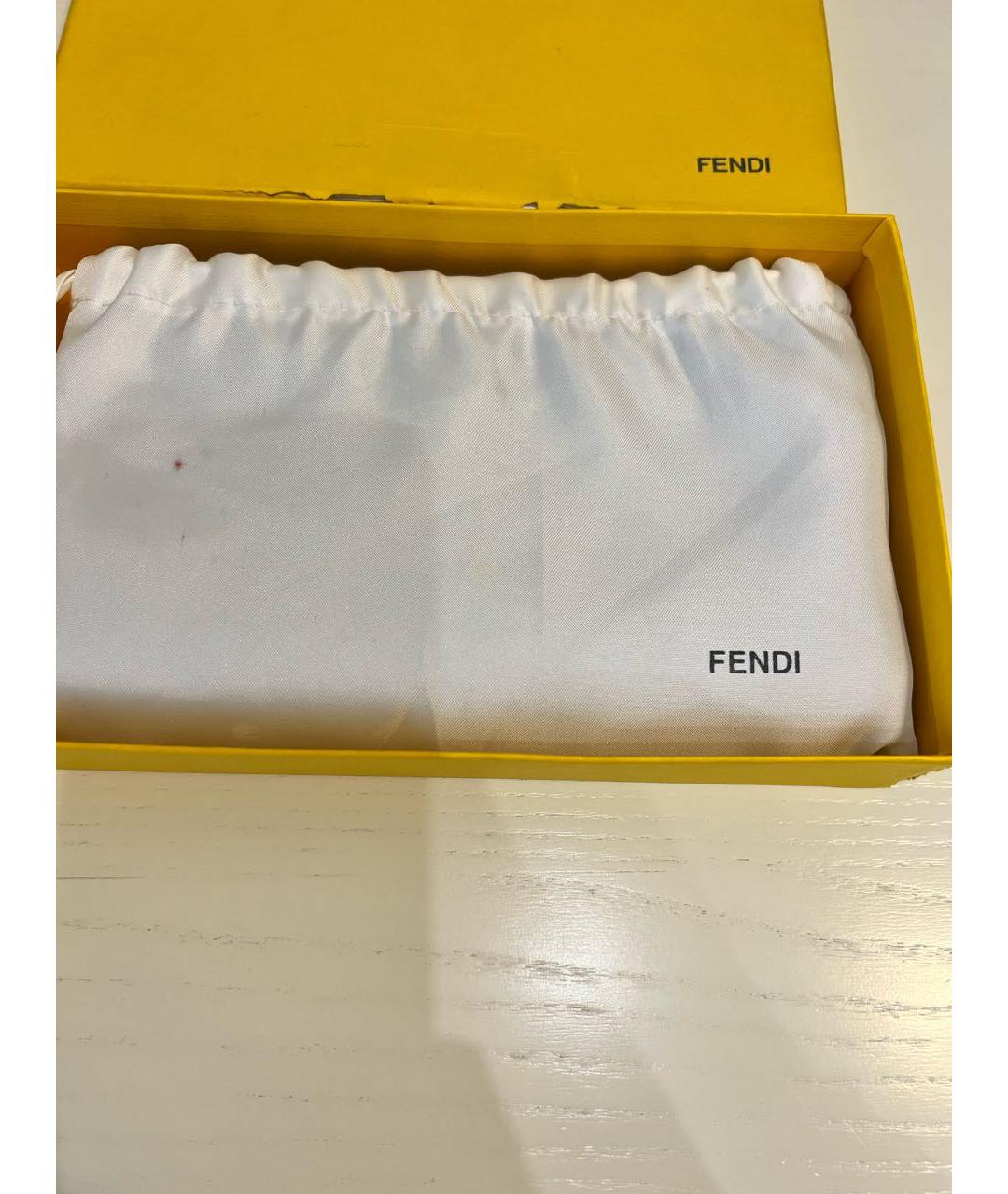 FENDI Золотой кожаный кошелек, фото 2