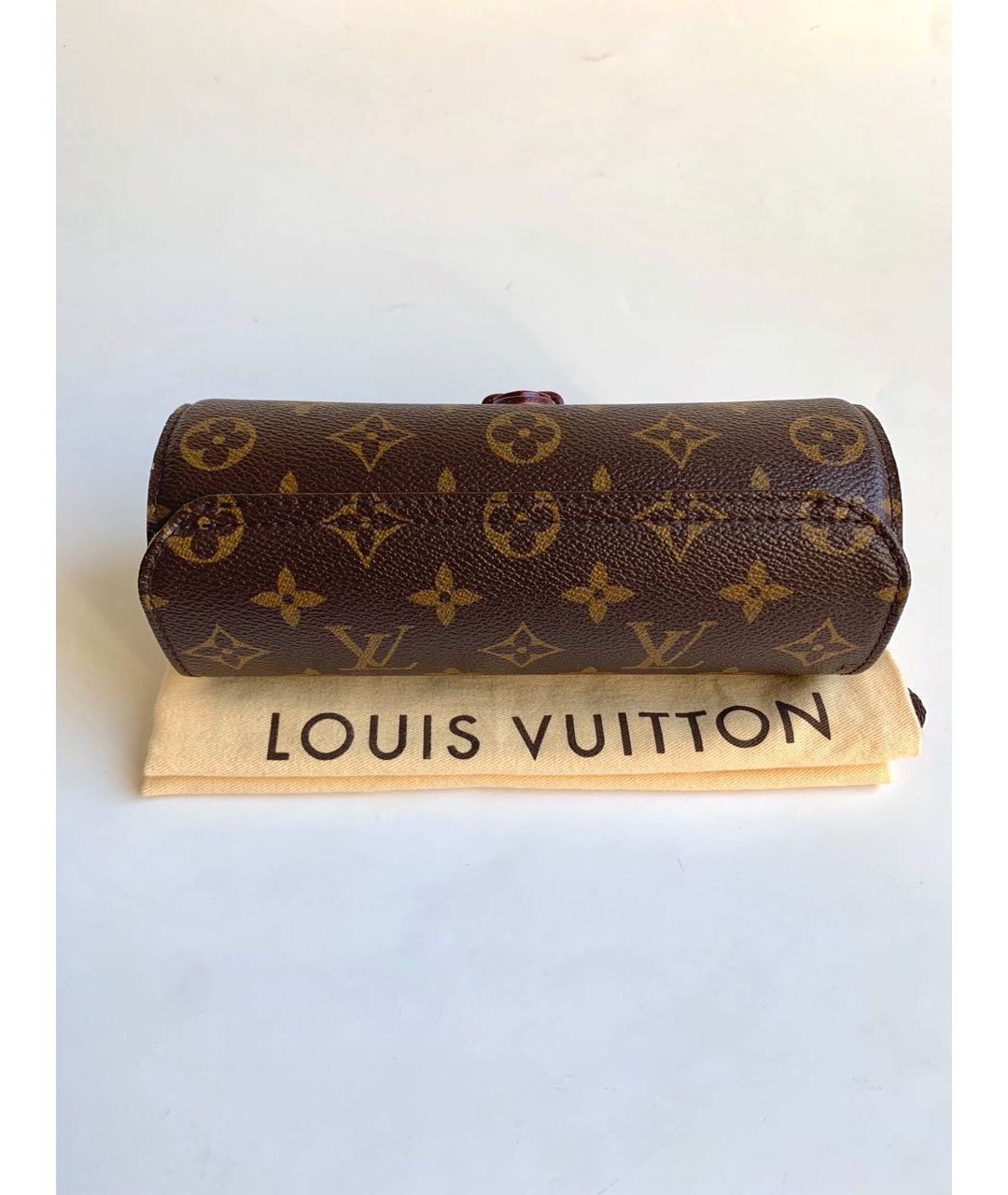 LOUIS VUITTON PRE-OWNED Коричневая косметичка, фото 5