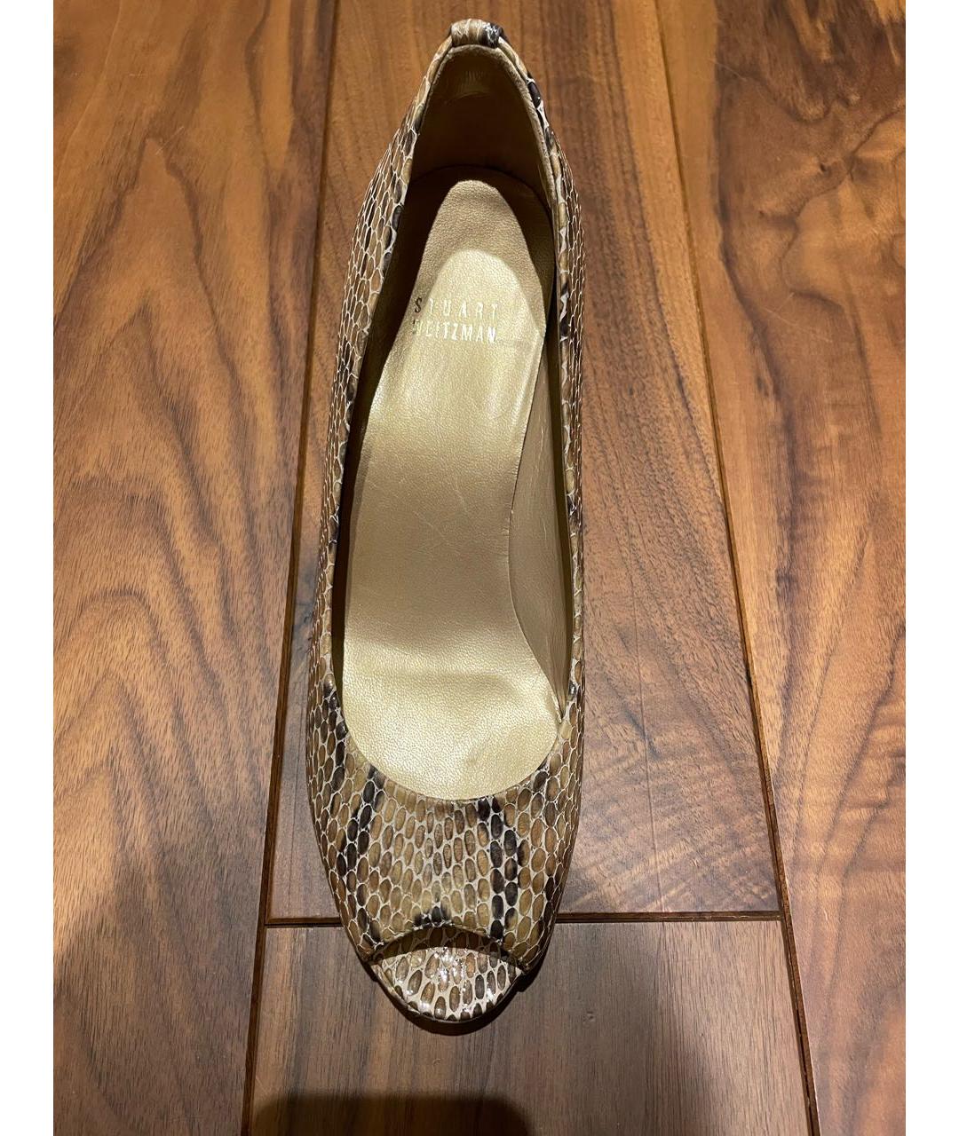 STUART WEITZMAN Бежевые кожаные туфли, фото 7