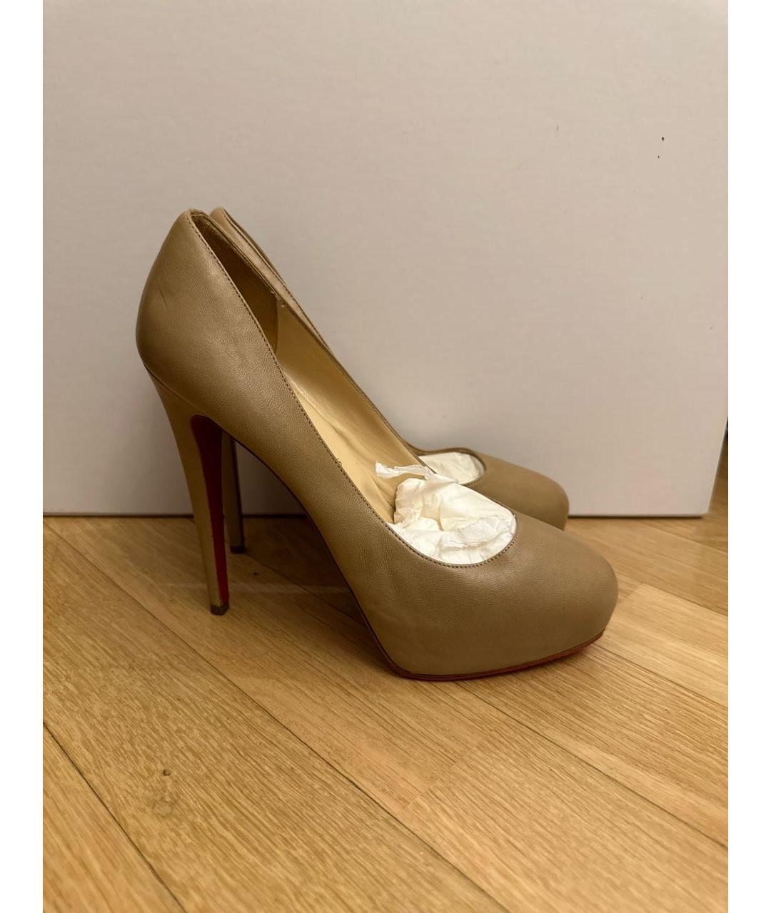 CHRISTIAN LOUBOUTIN Бежевые кожаные туфли, фото 5