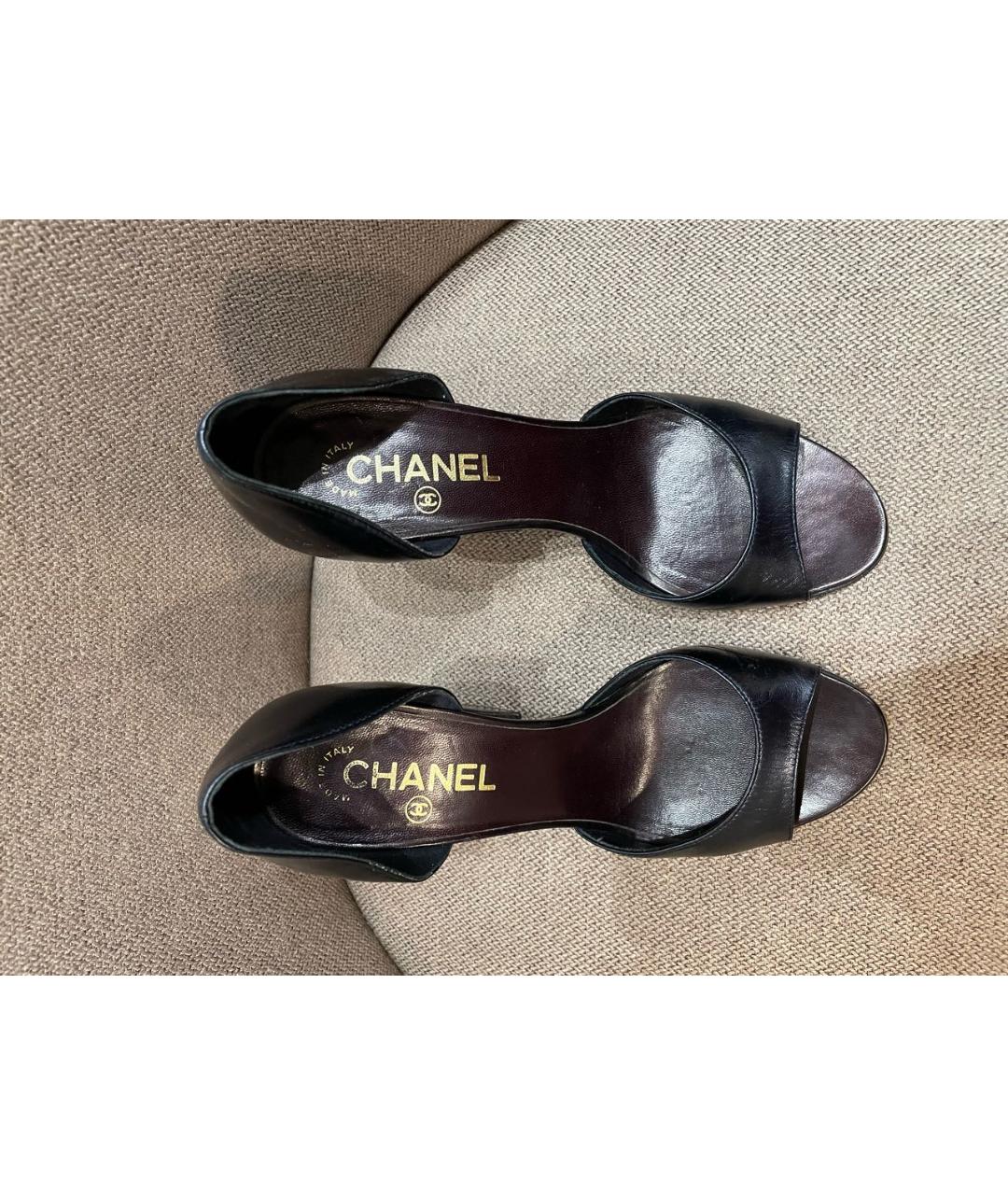 CHANEL Темно-синие кожаные туфли, фото 3