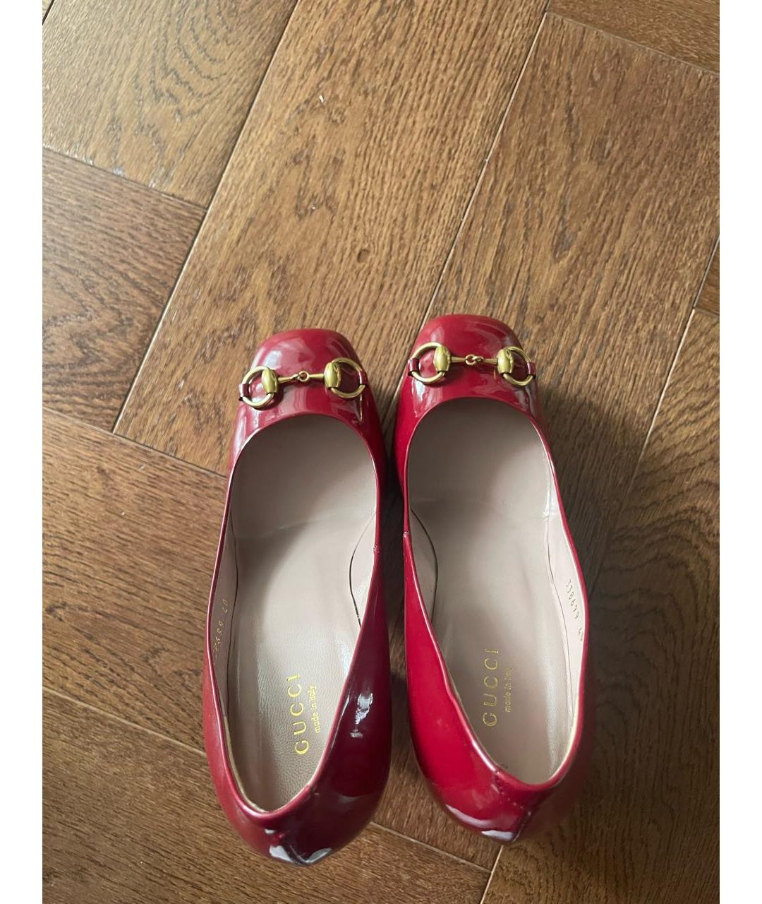 GUCCI Бордовые туфли из лакированной кожи, фото 3