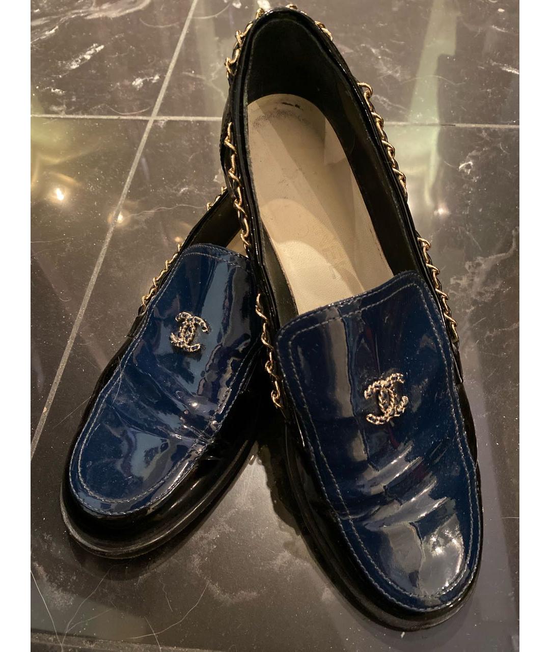 CHANEL Темно-синие лоферы из лакированной кожи, фото 3