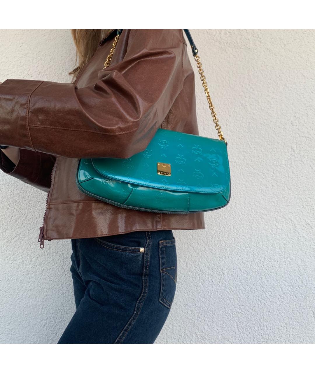MCM VINTAGE Бирюзовая сумка с короткими ручками из лакированной кожи, фото 3