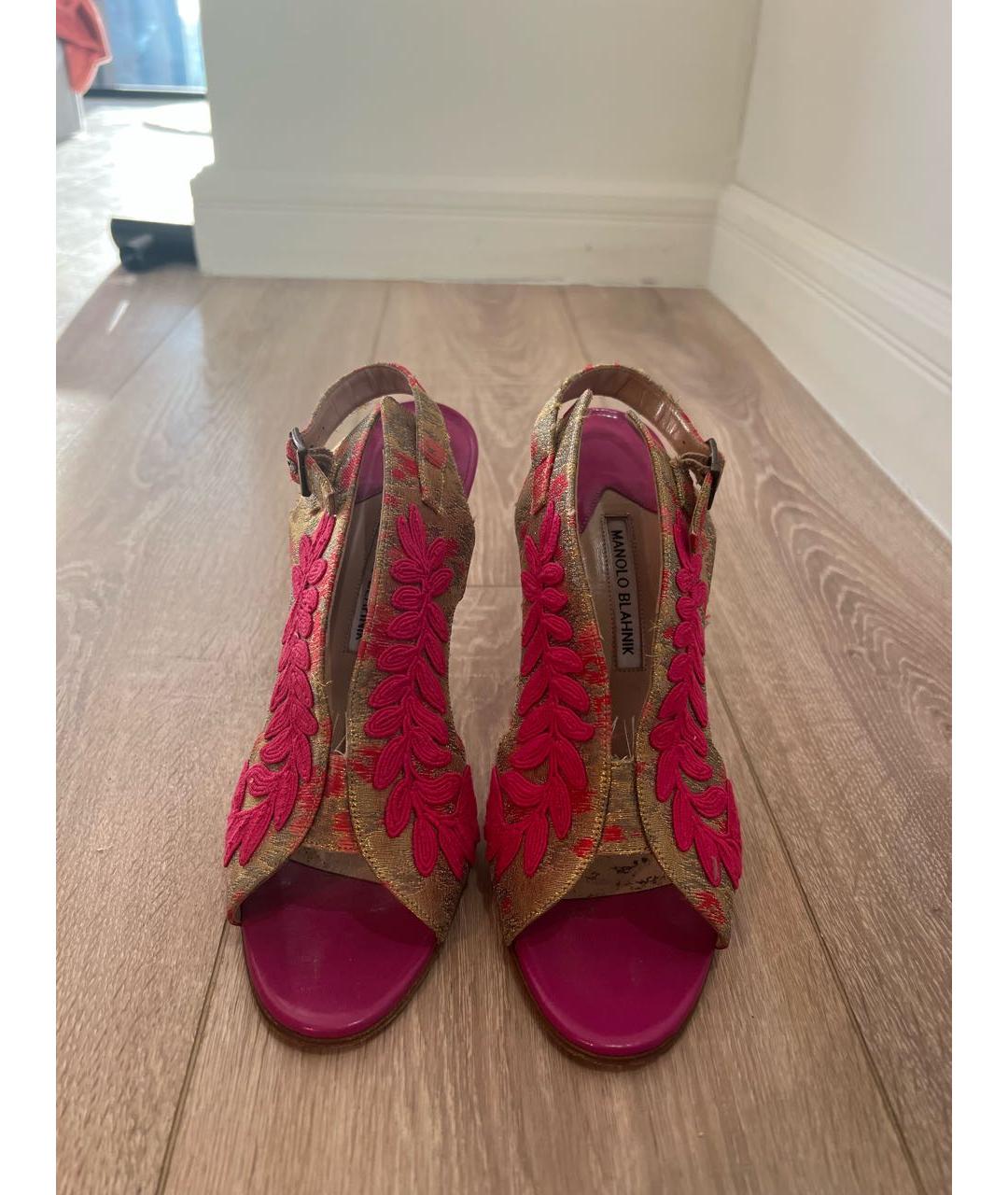 MANOLO BLAHNIK Розовые кожаные босоножки, фото 2