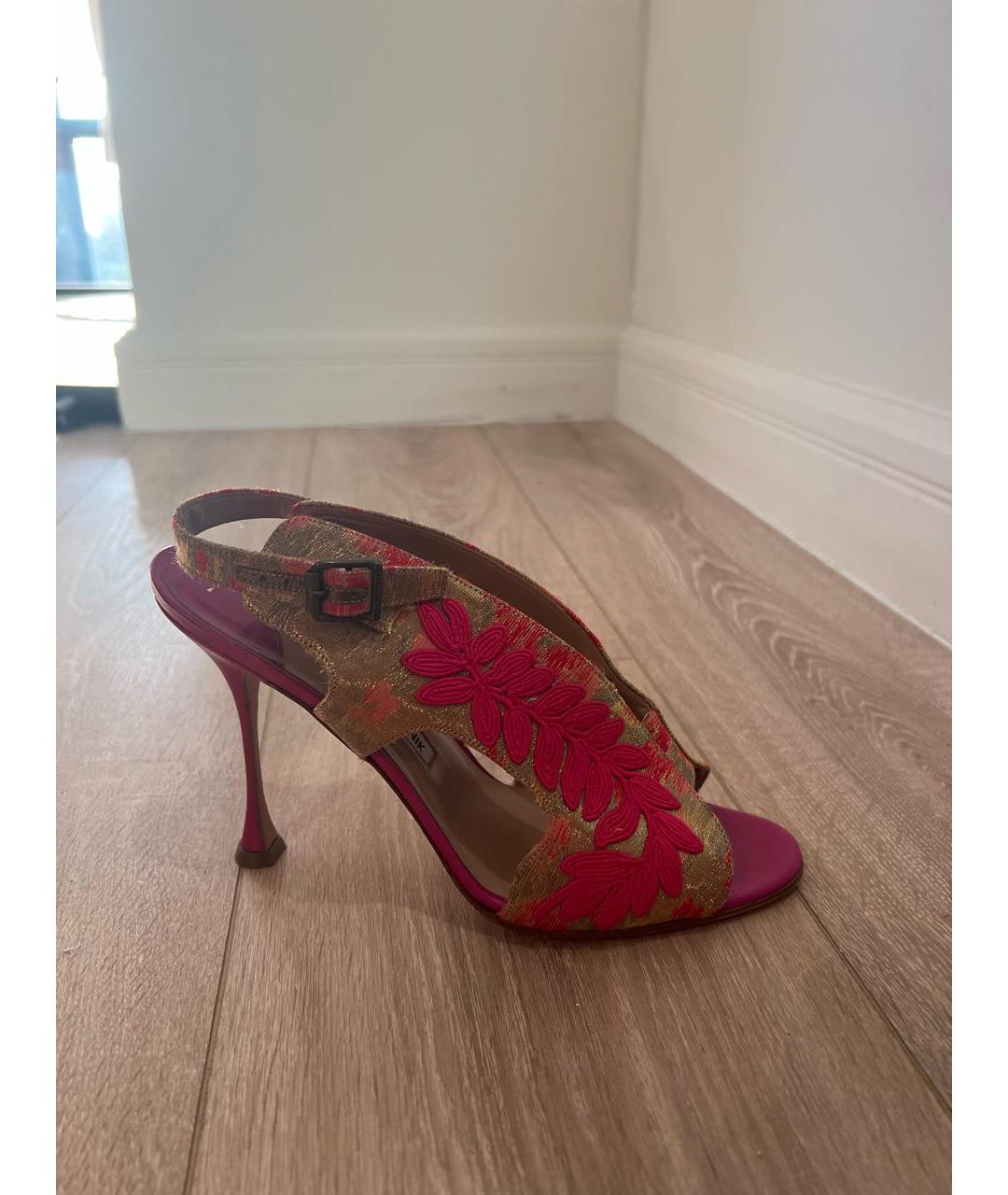 MANOLO BLAHNIK Розовые кожаные босоножки, фото 5