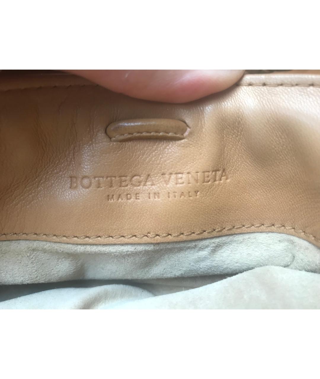 BOTTEGA VENETA Бежевая кожаная сумка с короткими ручками, фото 4
