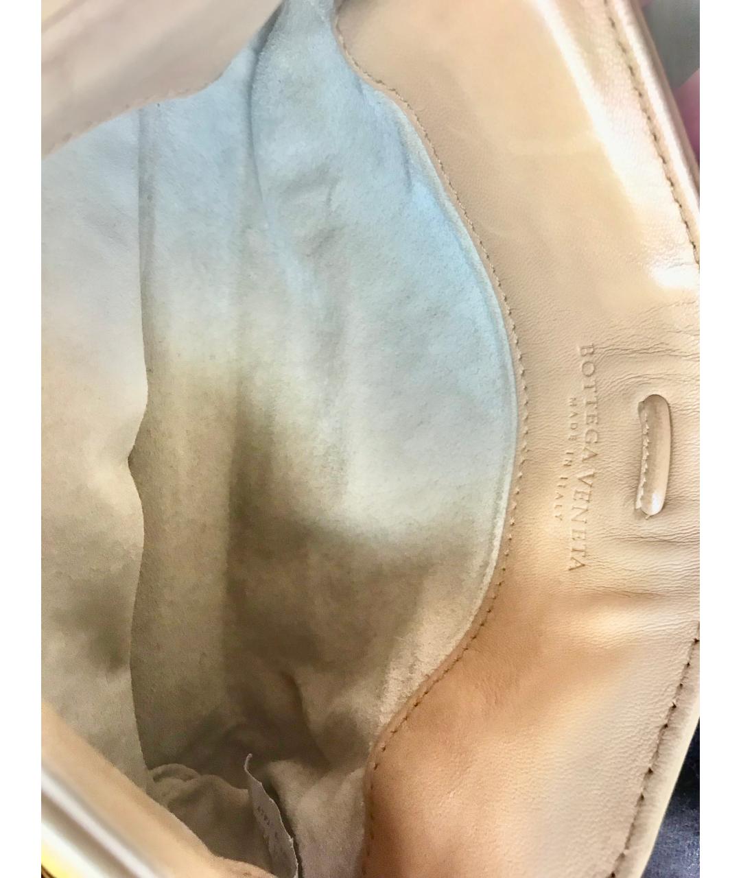 BOTTEGA VENETA Бежевая кожаная сумка с короткими ручками, фото 8