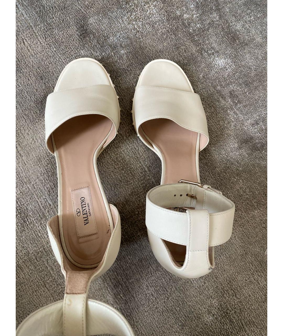 VALENTINO Белые кожаные босоножки, фото 3