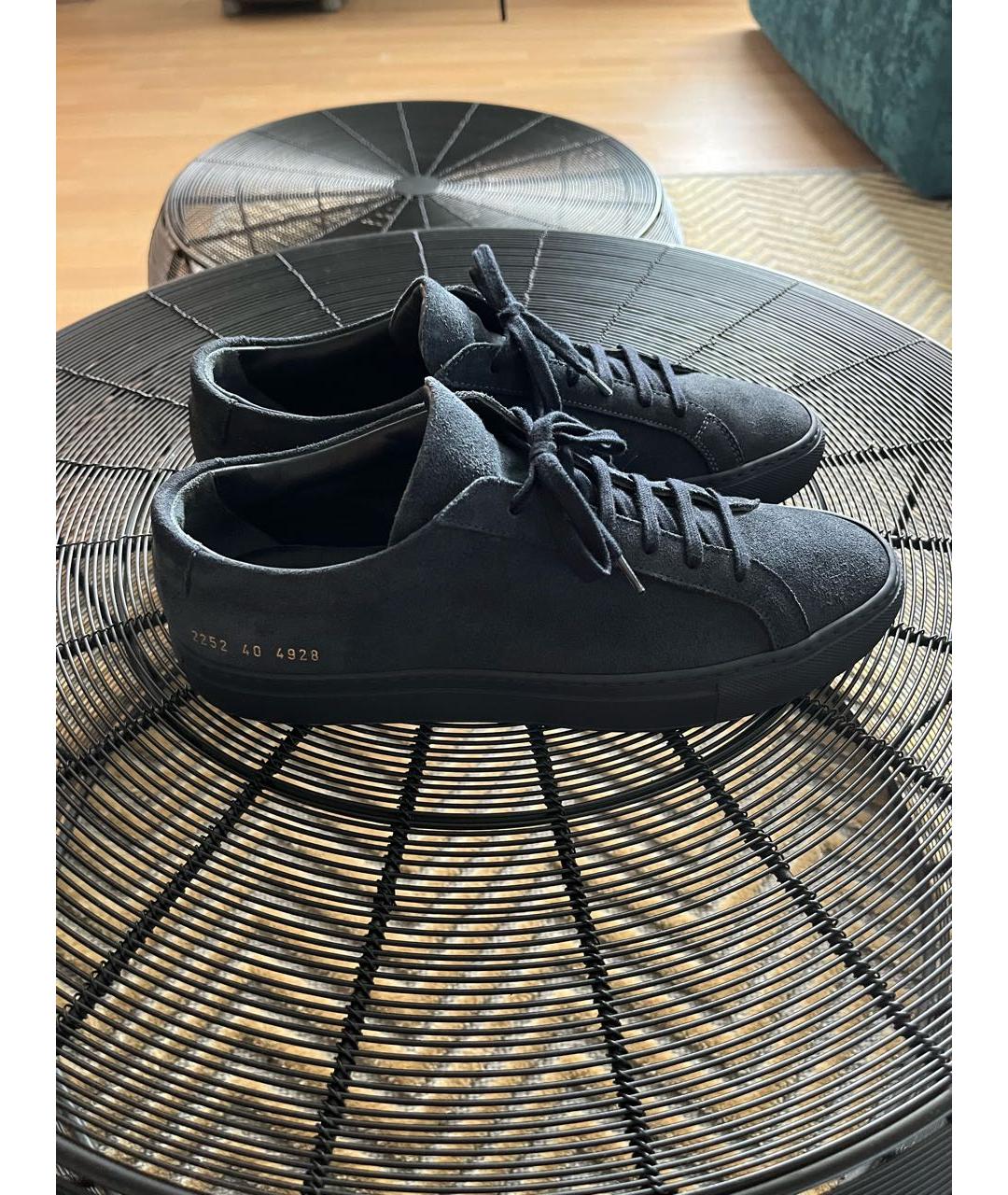 COMMON PROJECTS Темно-синие замшевые низкие кроссовки / кеды, фото 6