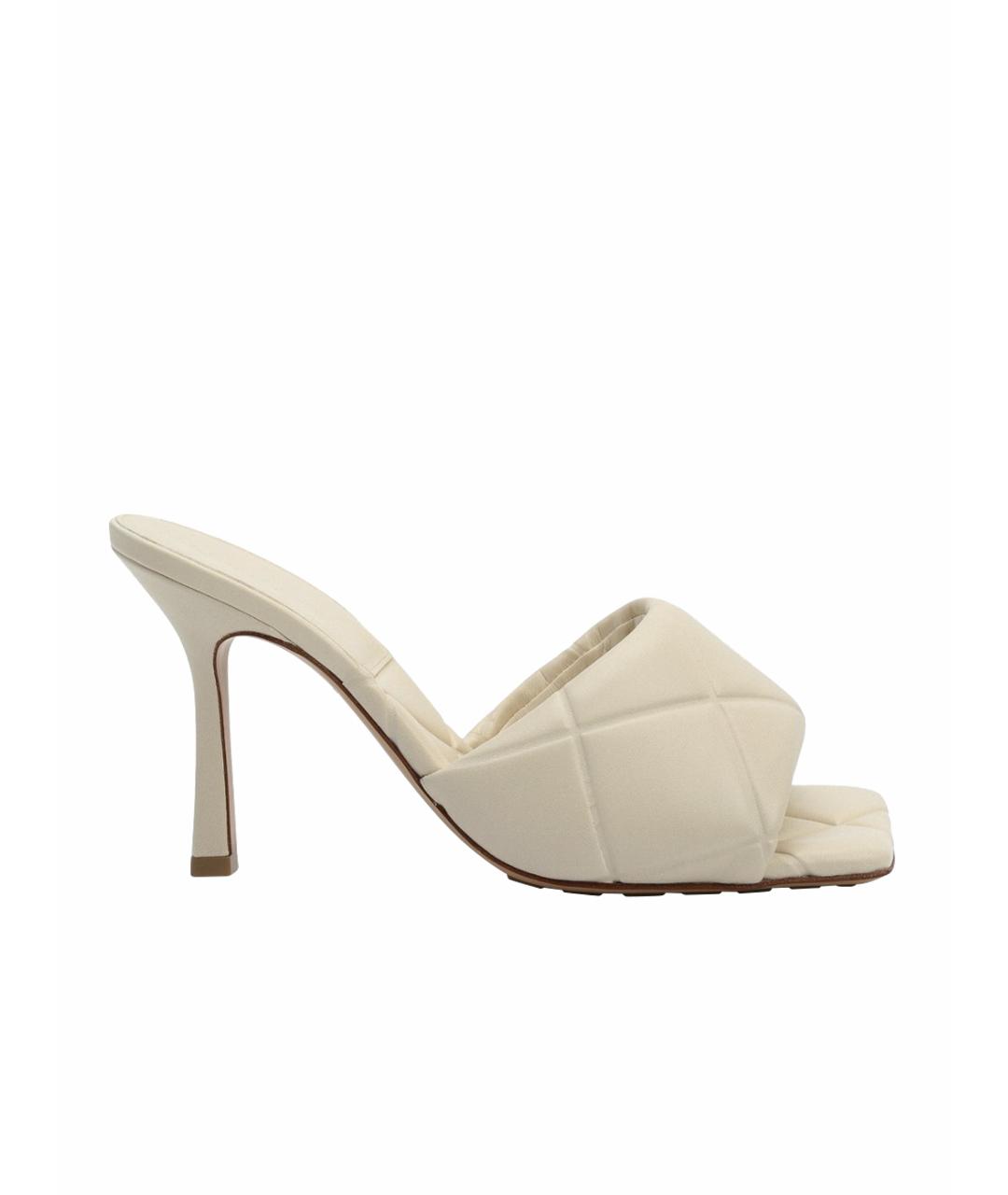 BOTTEGA VENETA Белые кожаные мюли, фото 1
