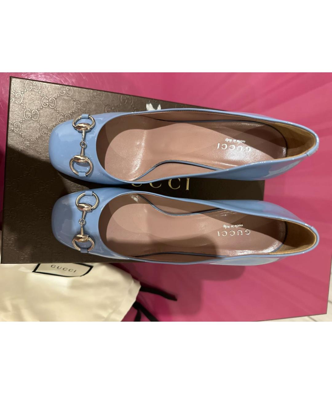 GUCCI Голубые туфли из лакированной кожи, фото 2