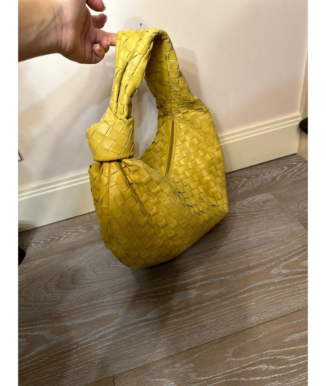 BOTTEGA VENETA Желтая кожаная сумка с короткими ручками, фото 2