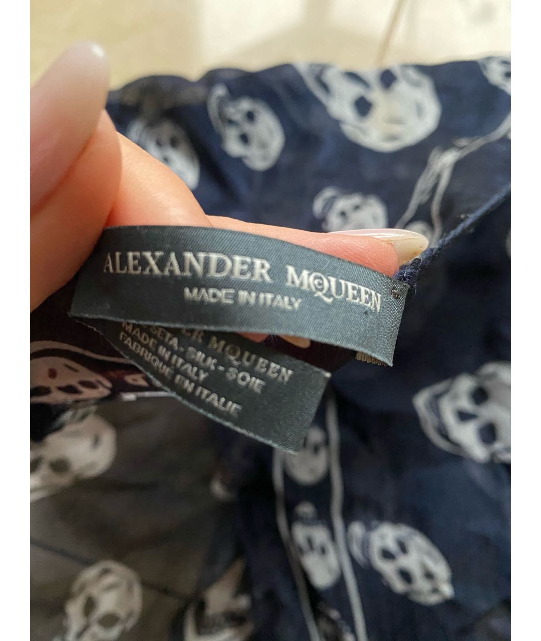 ALEXANDER MCQUEEN Темно-синий шелковый шарф, фото 5
