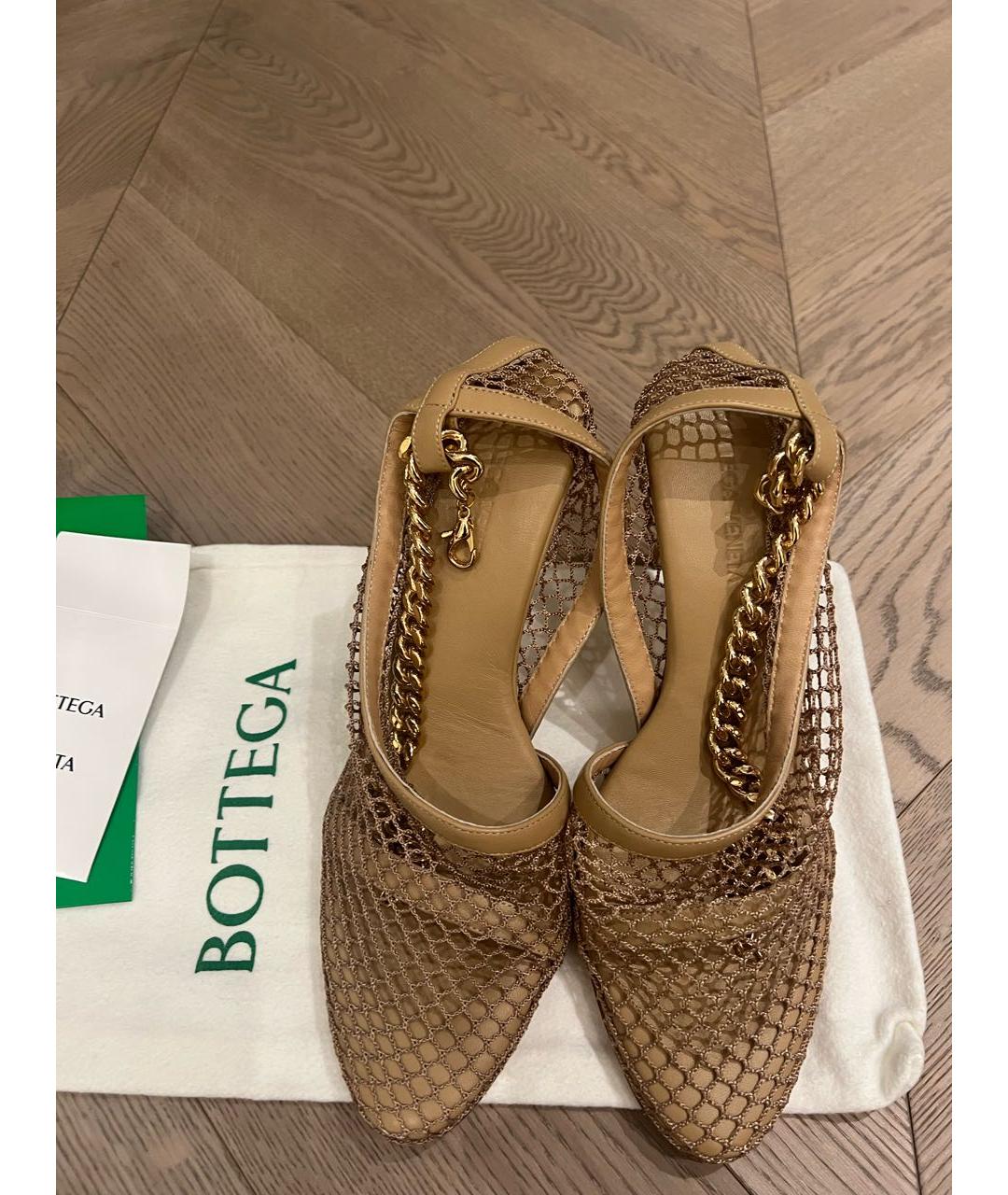 BOTTEGA VENETA Бежевые кожаные босоножки, фото 3