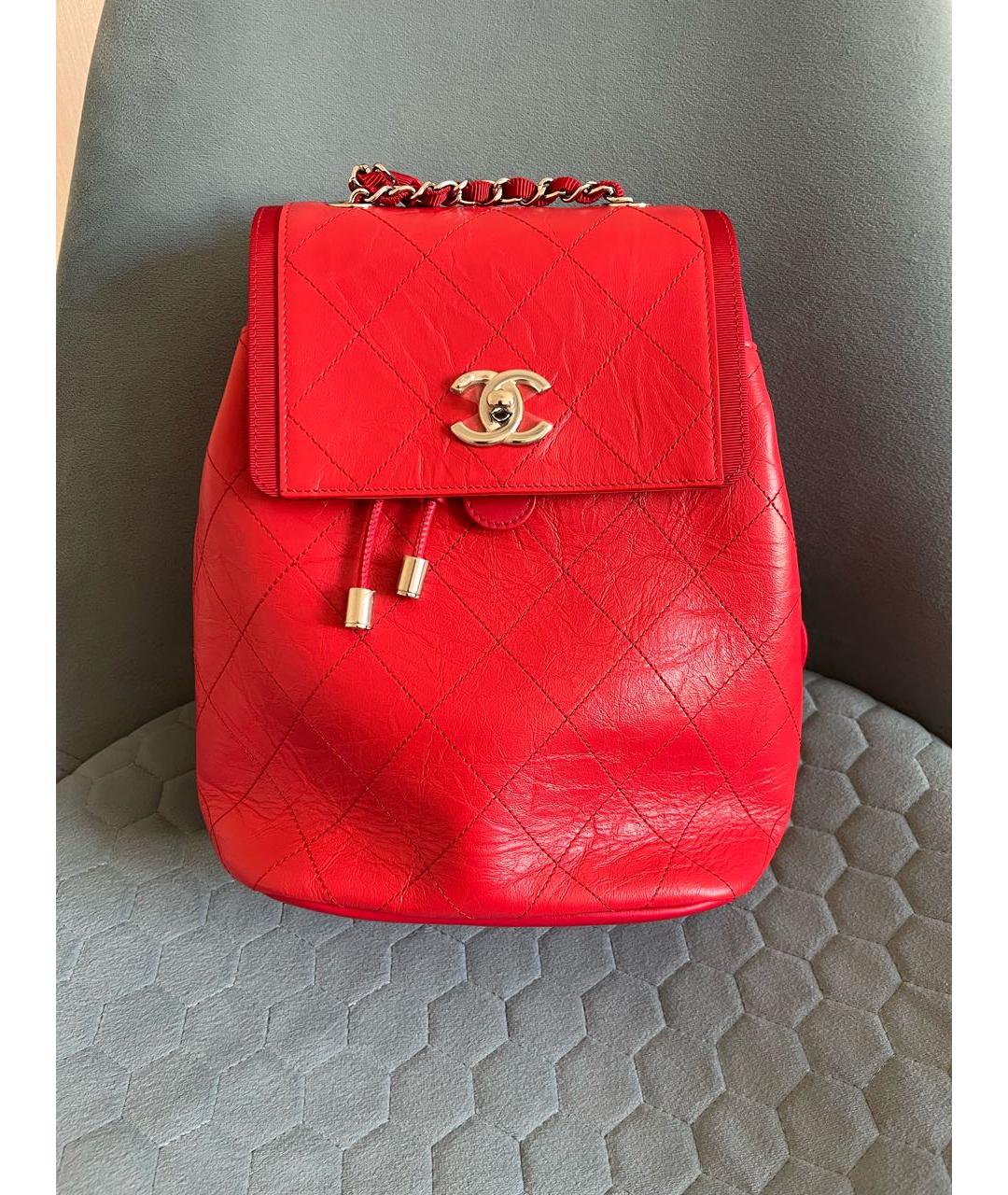 CHANEL PRE-OWNED Красный кожаный рюкзак, фото 6