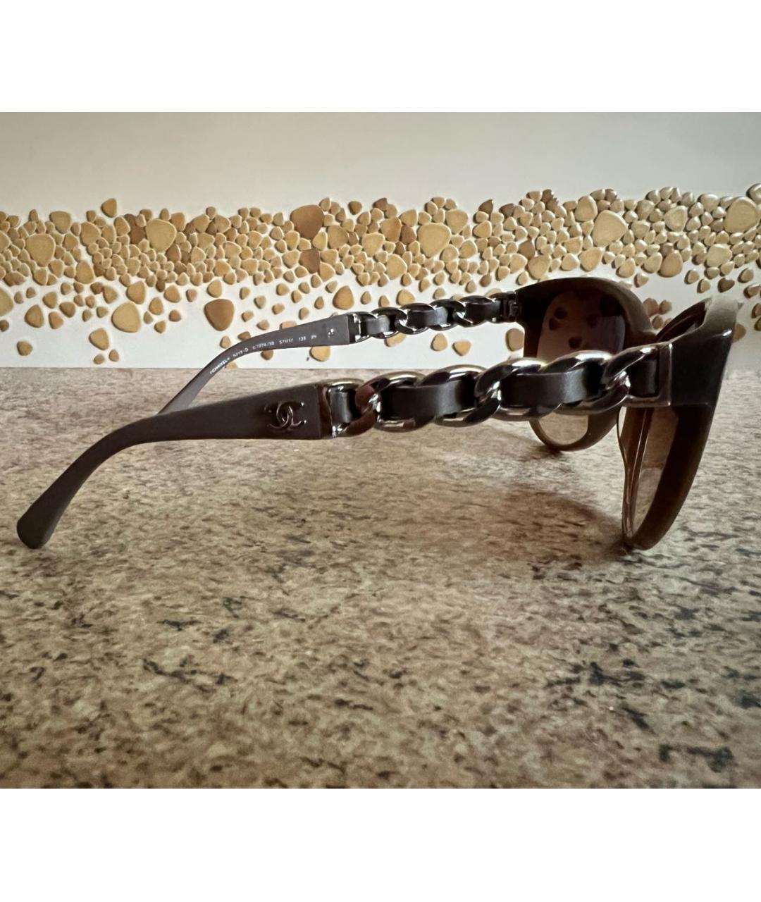 CHANEL PRE-OWNED Серые пластиковые солнцезащитные очки, фото 2