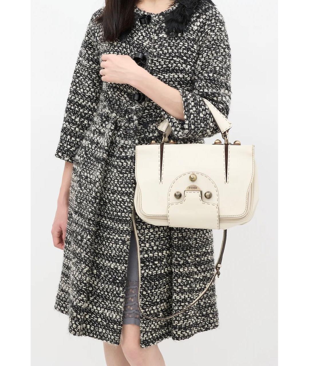 FENDI Бежевая кожаная сумка тоут, фото 8
