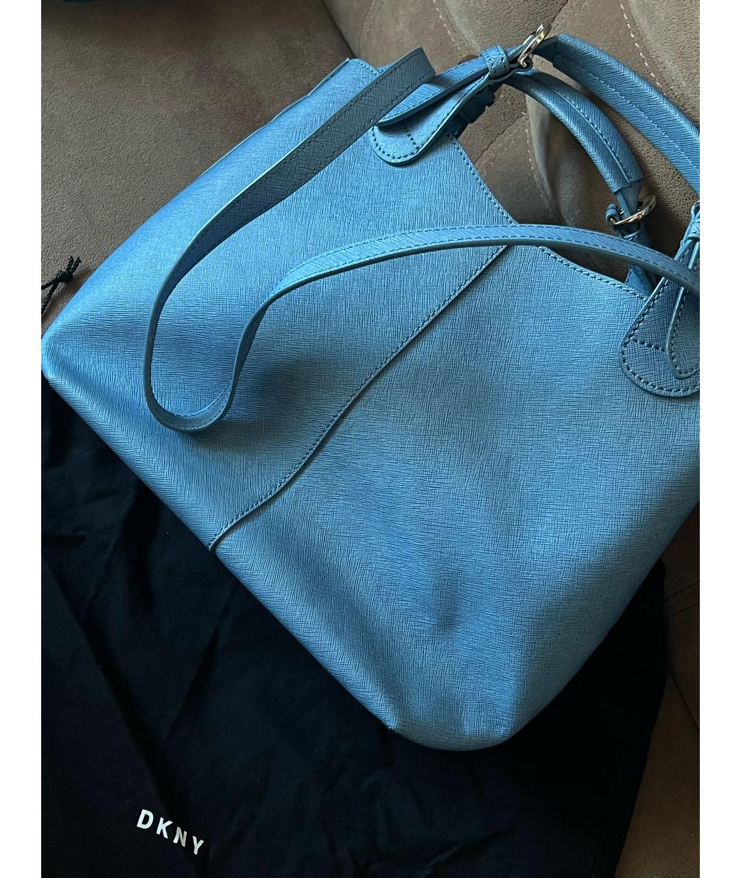 DKNY Голубая кожаная сумка с короткими ручками, фото 2