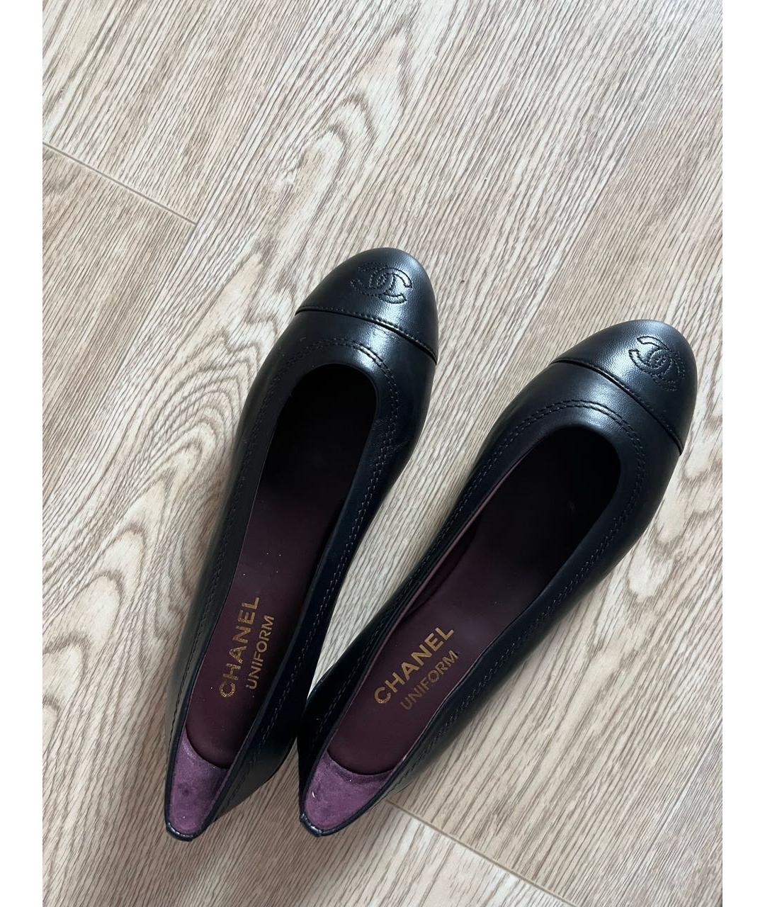 CHANEL Черные кожаные балетки, фото 2