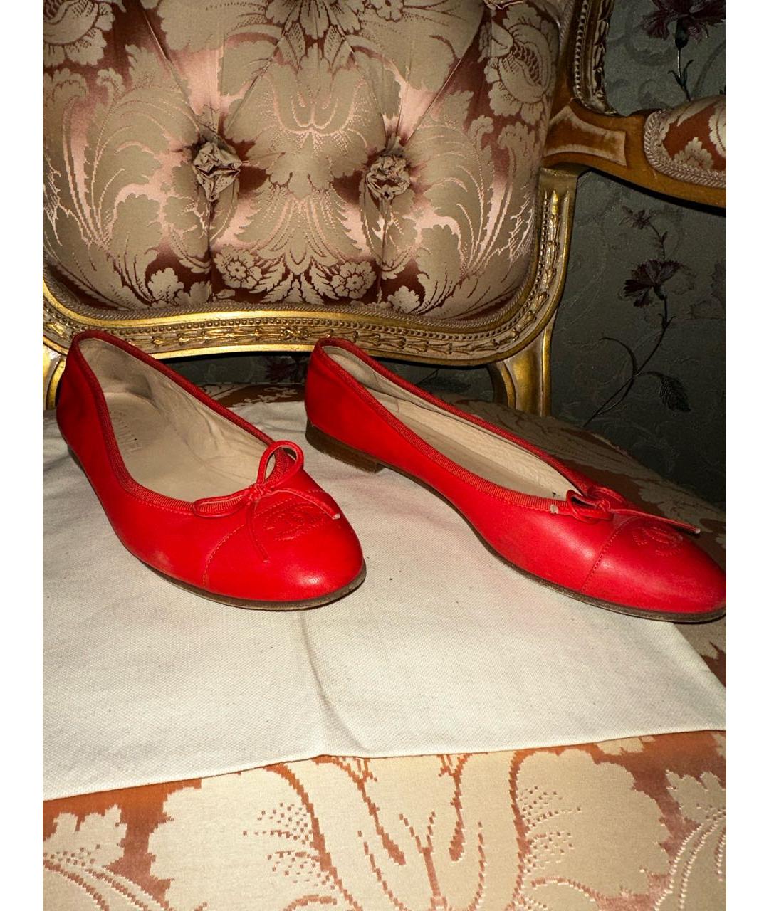 CHANEL PRE-OWNED Красные кожаные балетки, фото 5
