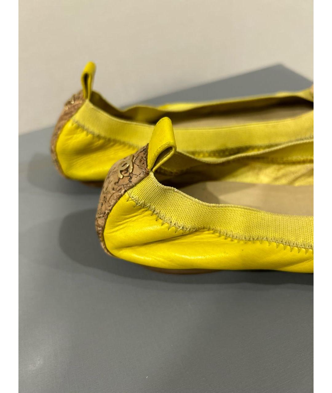 CHANEL PRE-OWNED Желтые кожаные балетки, фото 6