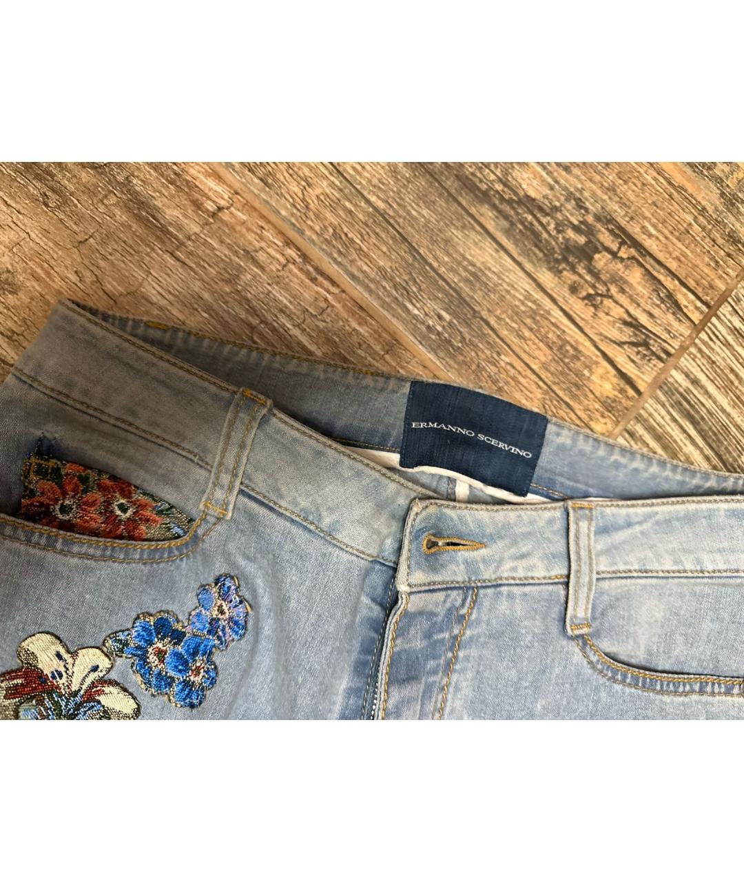 ERMANNO SCERVINO Голубые хлопко-полиэстеровые джинсы слим, фото 3