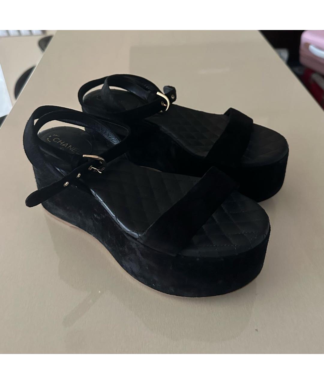 CHANEL Черные замшевые босоножки, фото 6