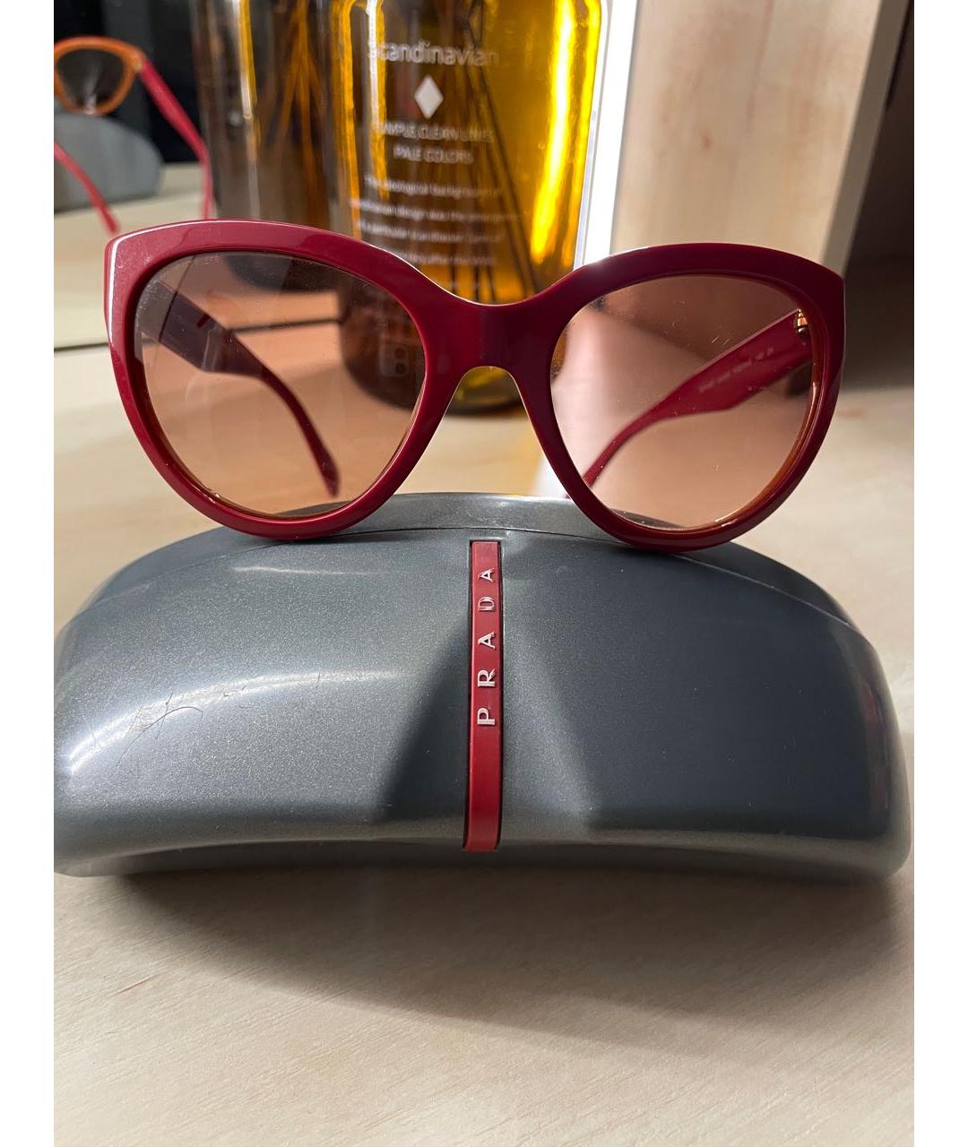 PRADA Красные пластиковые солнцезащитные очки, фото 5