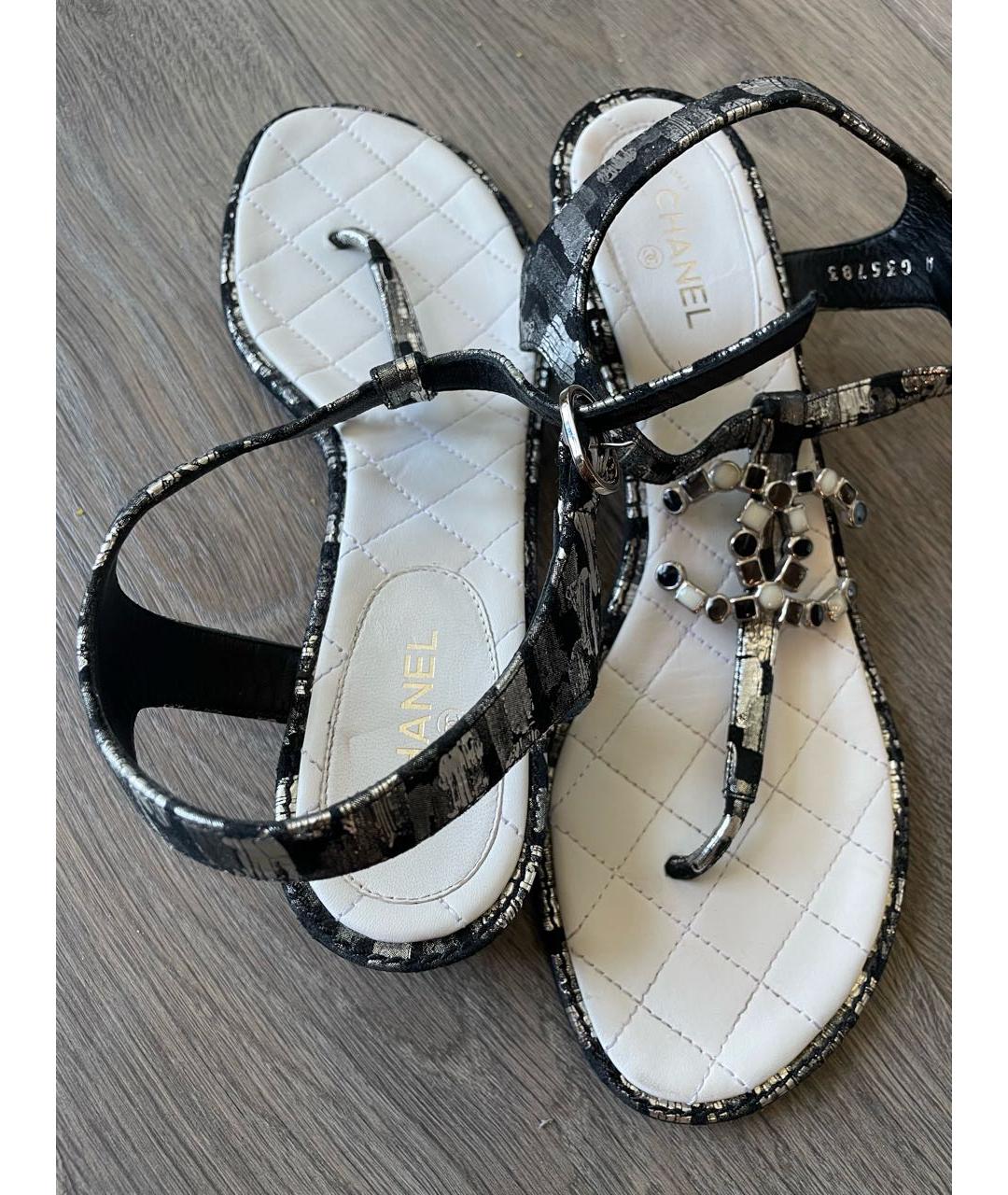CHANEL PRE-OWNED Мульти сандалии из лакированной кожи, фото 2