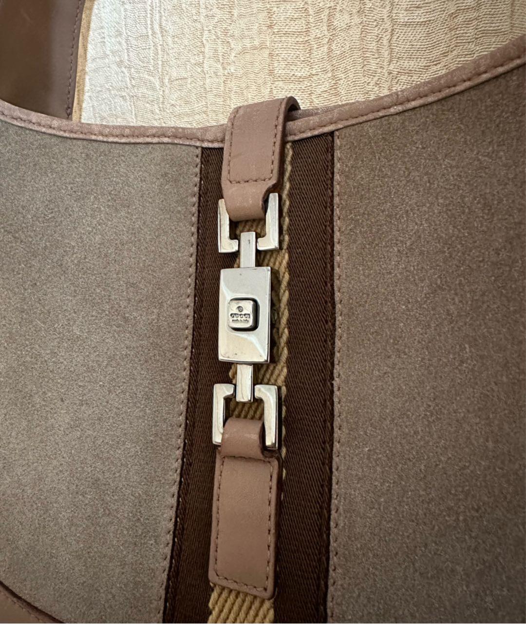 GUCCI Бежевая замшевая сумка с короткими ручками, фото 2