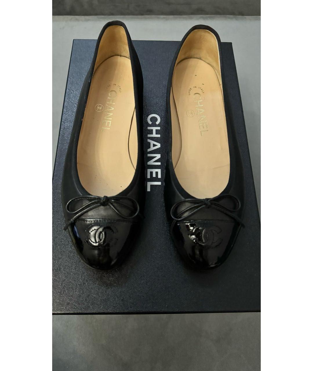 CHANEL PRE-OWNED Черные кожаные балетки, фото 2