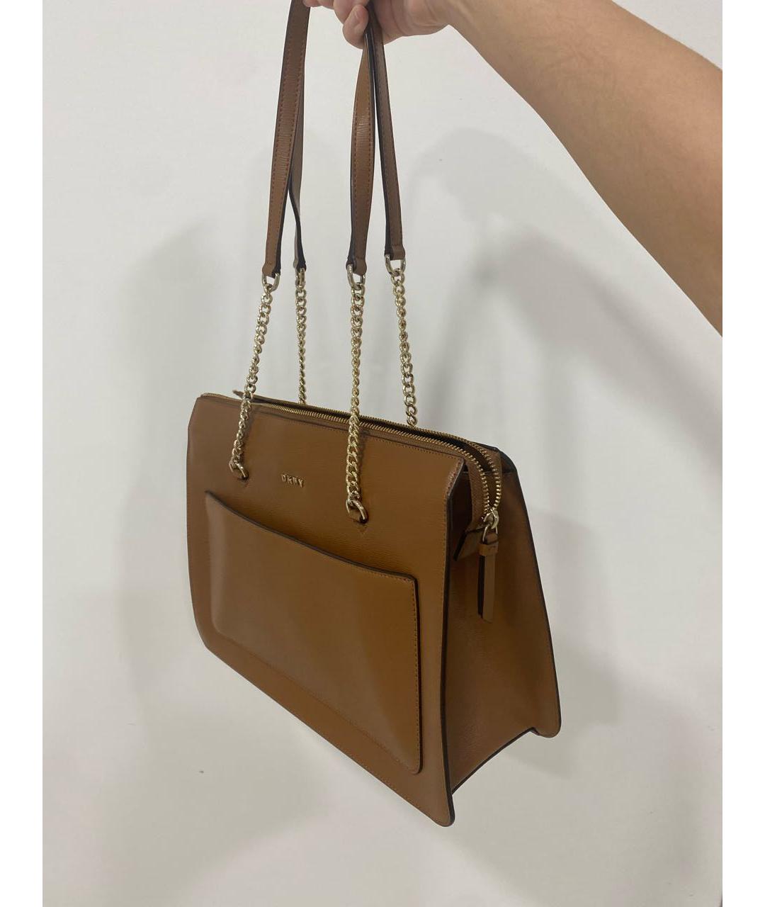 DKNY Коричневая кожаная сумка с короткими ручками, фото 2