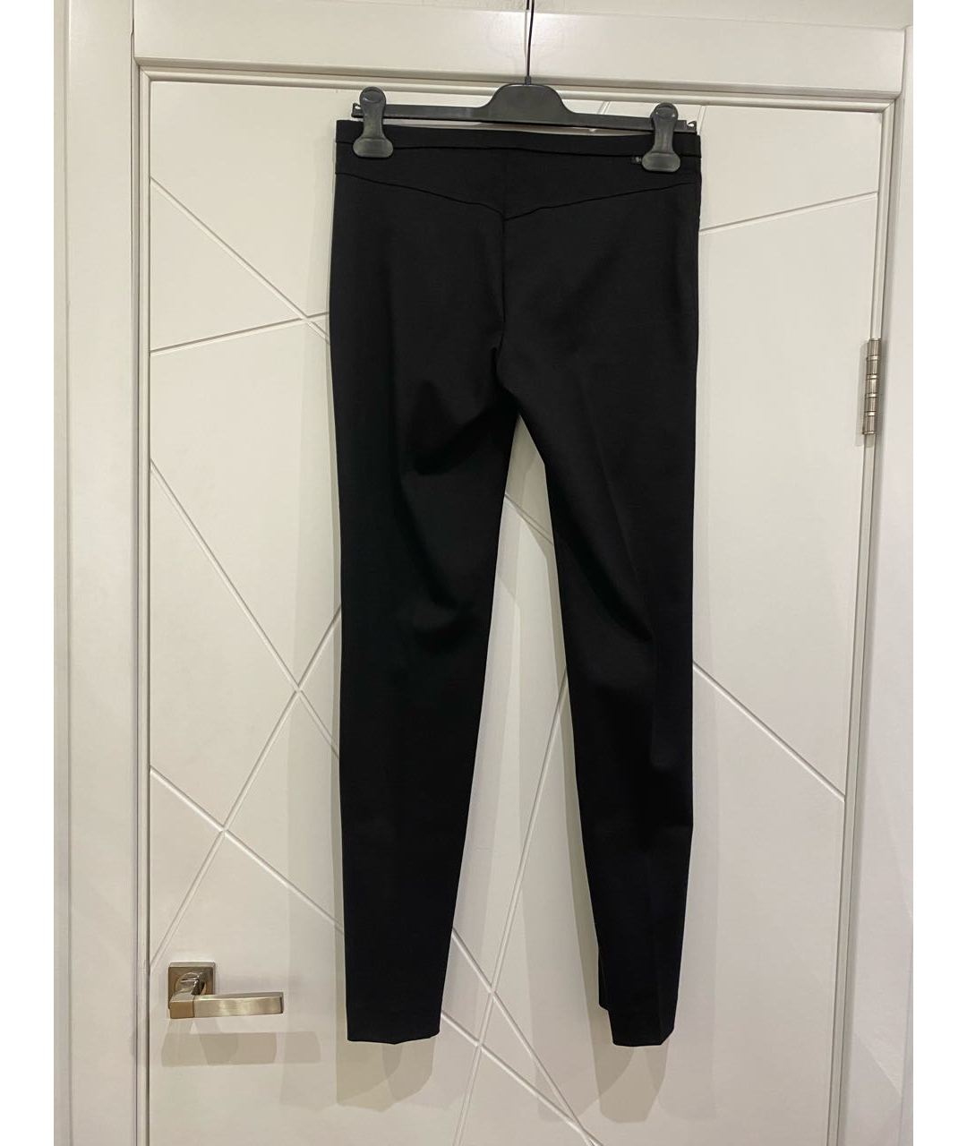 MONCLER Черные хлопко-эластановые прямые брюки, фото 2