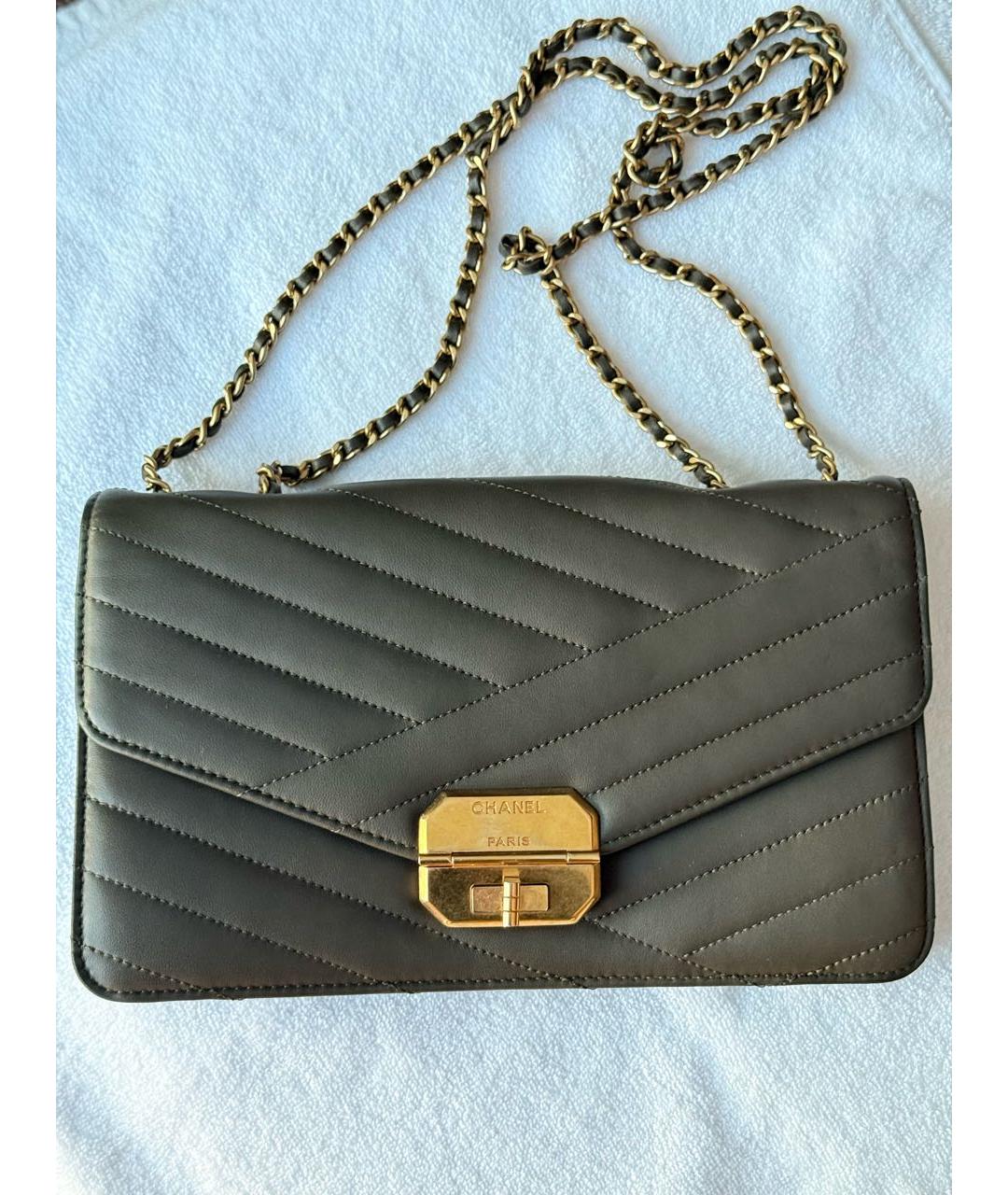 CHANEL Коричневая кожаная сумка через плечо, фото 6