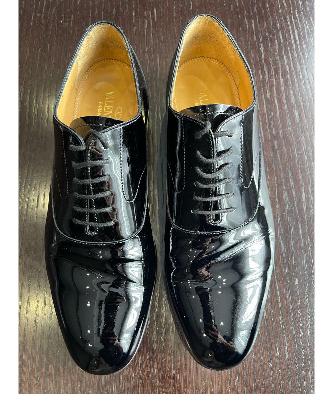 VALENTINO Черные туфли из лакированной кожи, фото 3