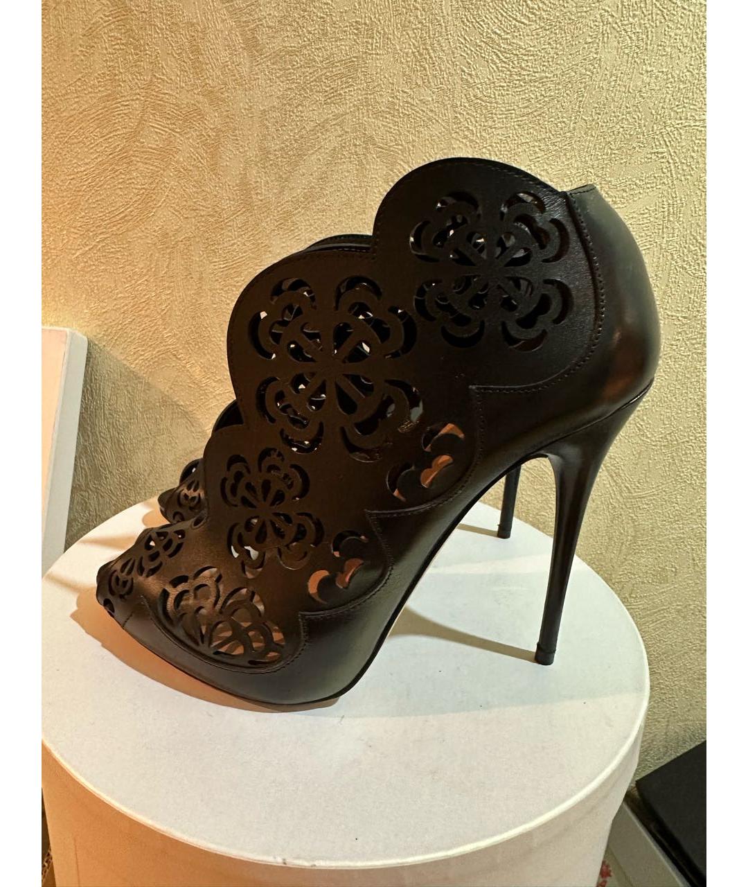 ALEXANDER MCQUEEN Черные кожаные ботильоны, фото 7