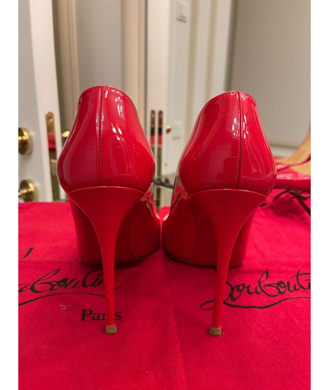 CHRISTIAN LOUBOUTIN Красные туфли из лакированной кожи, фото 4