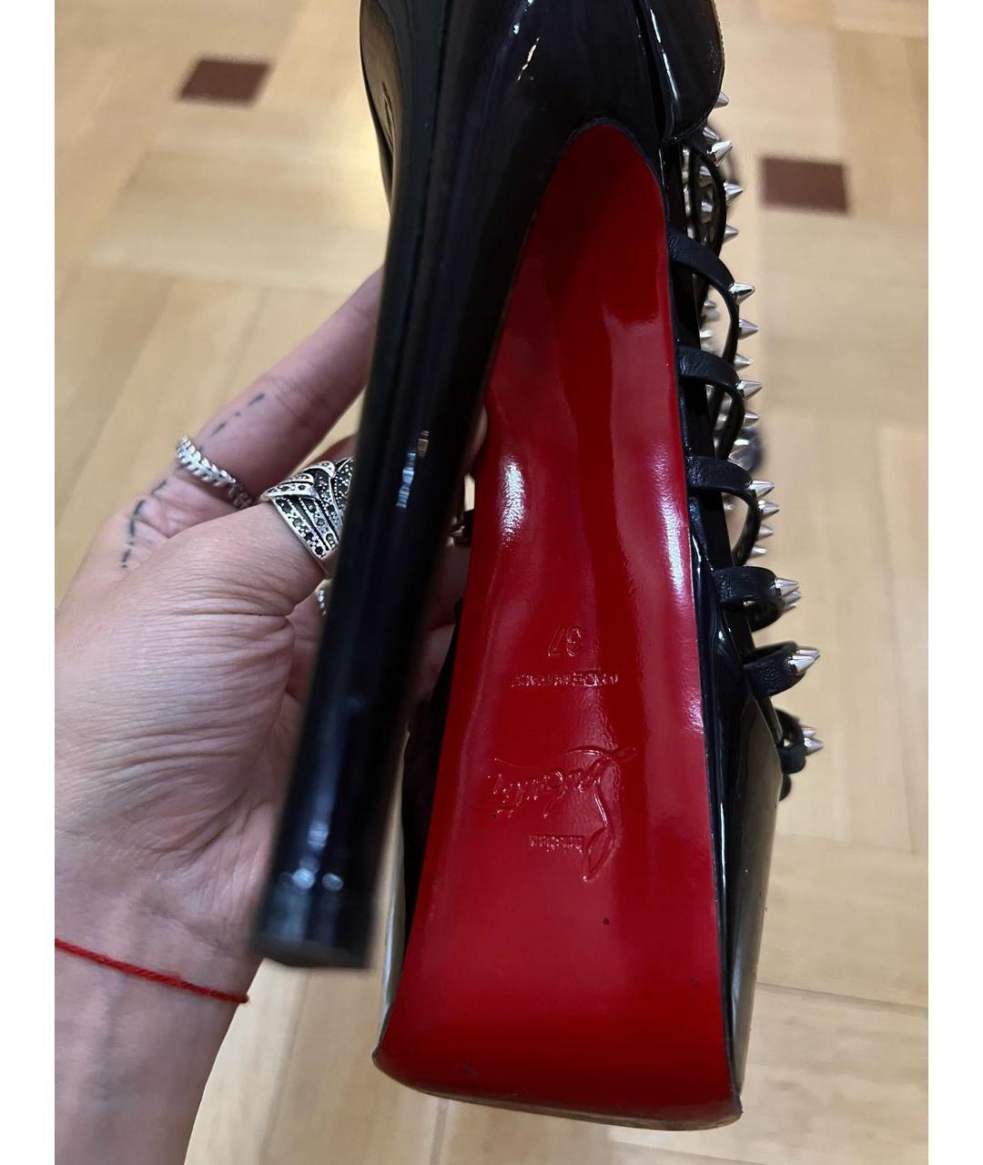 CHRISTIAN LOUBOUTIN Черные кожаные босоножки, фото 5