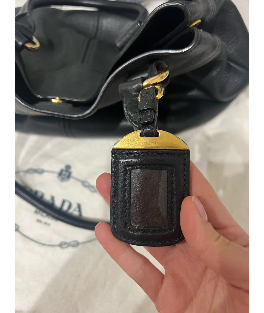 PRADA Черная кожаная сумка с короткими ручками, фото 6