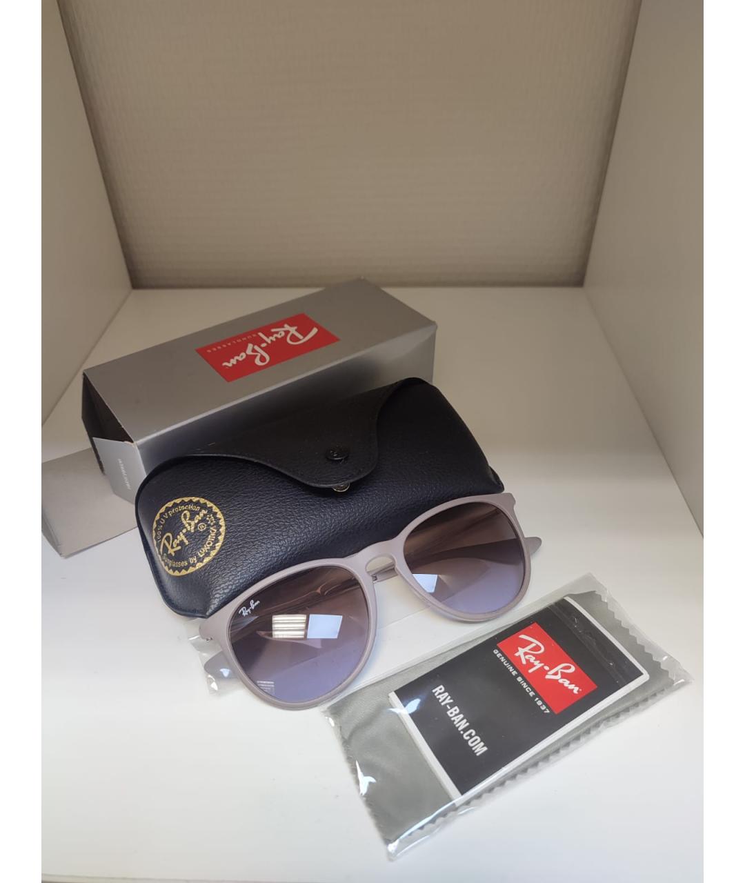 RAY BAN Бежевые пластиковые солнцезащитные очки, фото 4