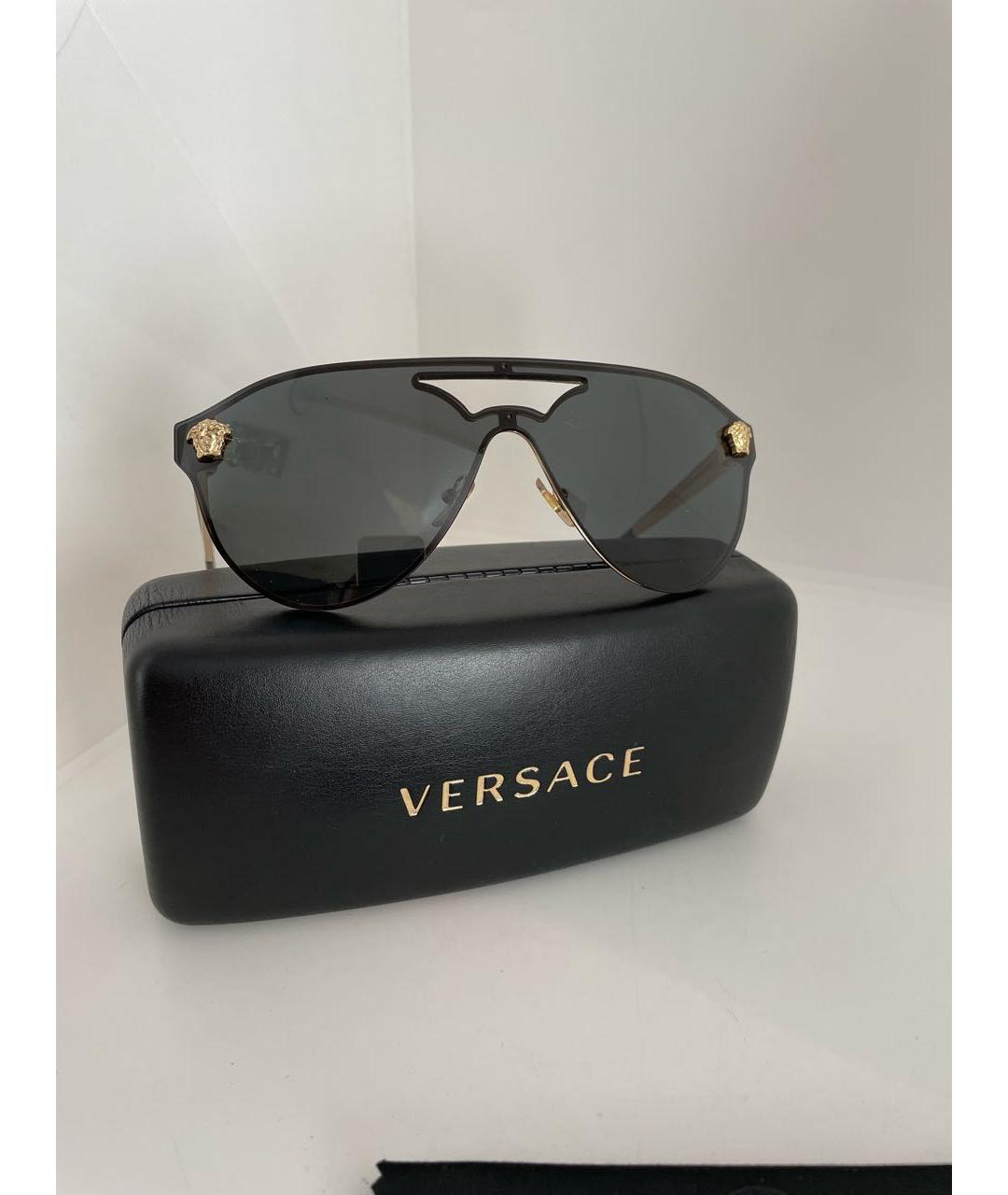 VERSACE Черные металлические солнцезащитные очки, фото 3