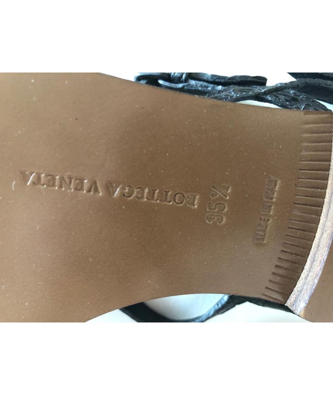 BOTTEGA VENETA Черные сандалии из экзотической кожи, фото 6
