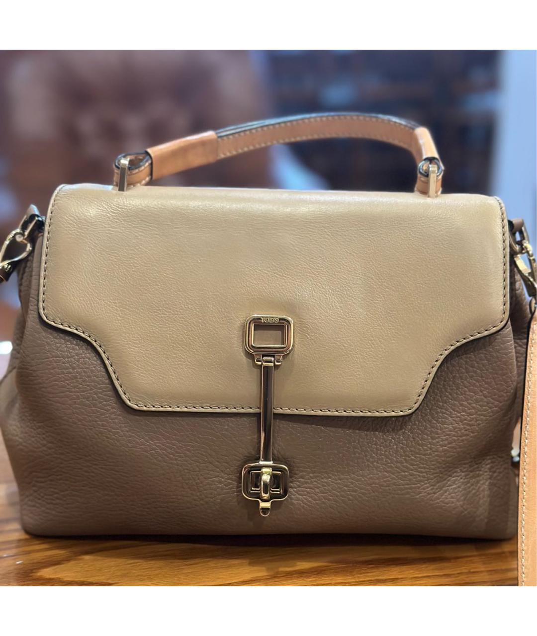 TOD'S Бежевая кожаная сумка с короткими ручками, фото 8