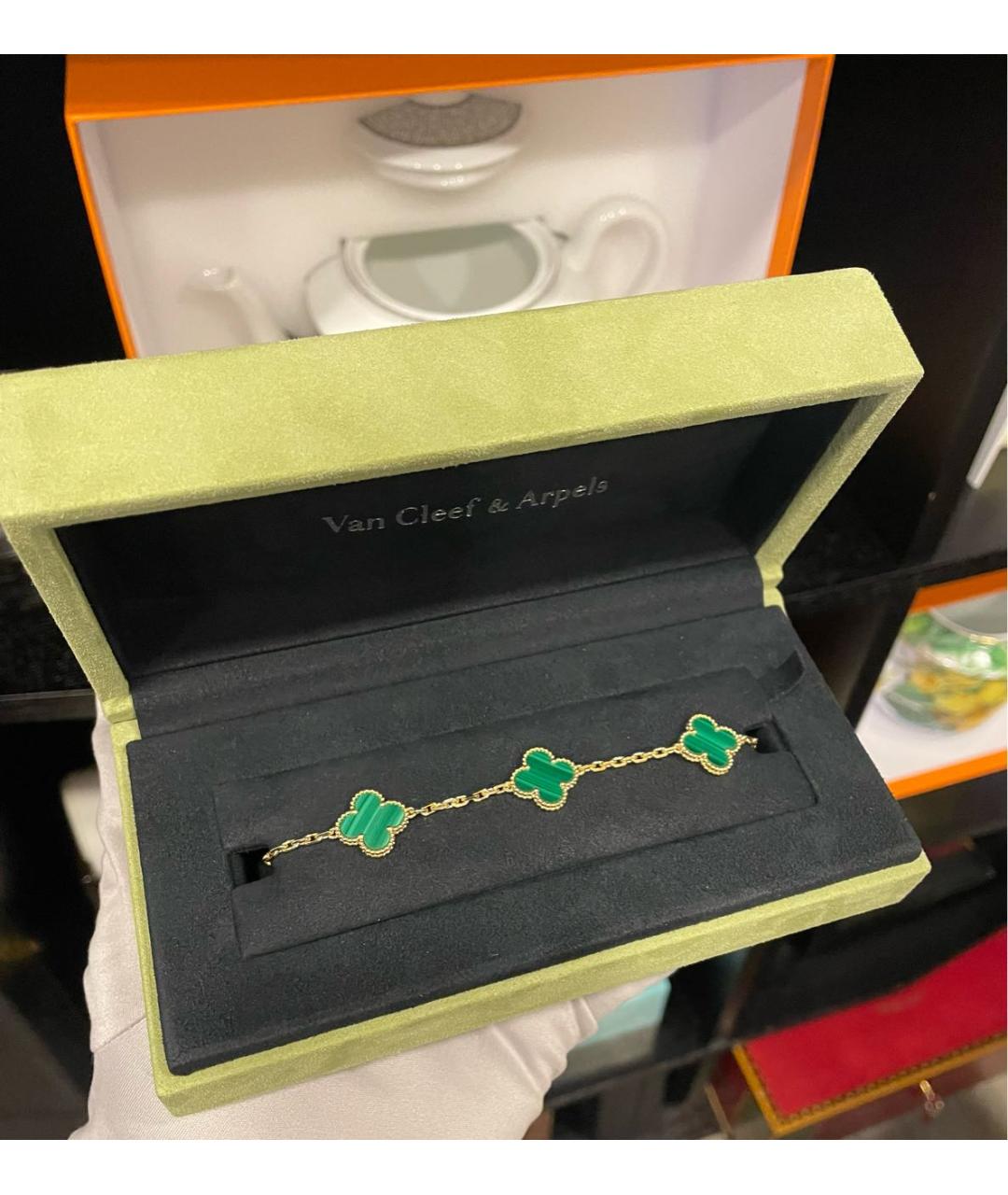 VAN CLEEF & ARPELS Зеленый браслет из желтого золота, фото 2