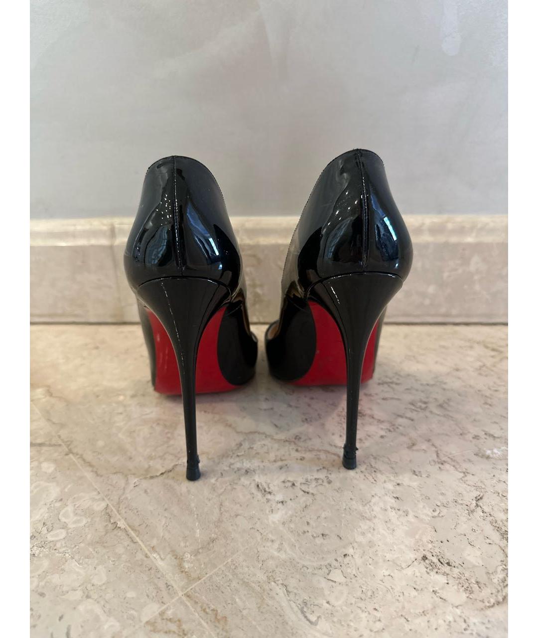 CHRISTIAN LOUBOUTIN Черные туфли из лакированной кожи, фото 4